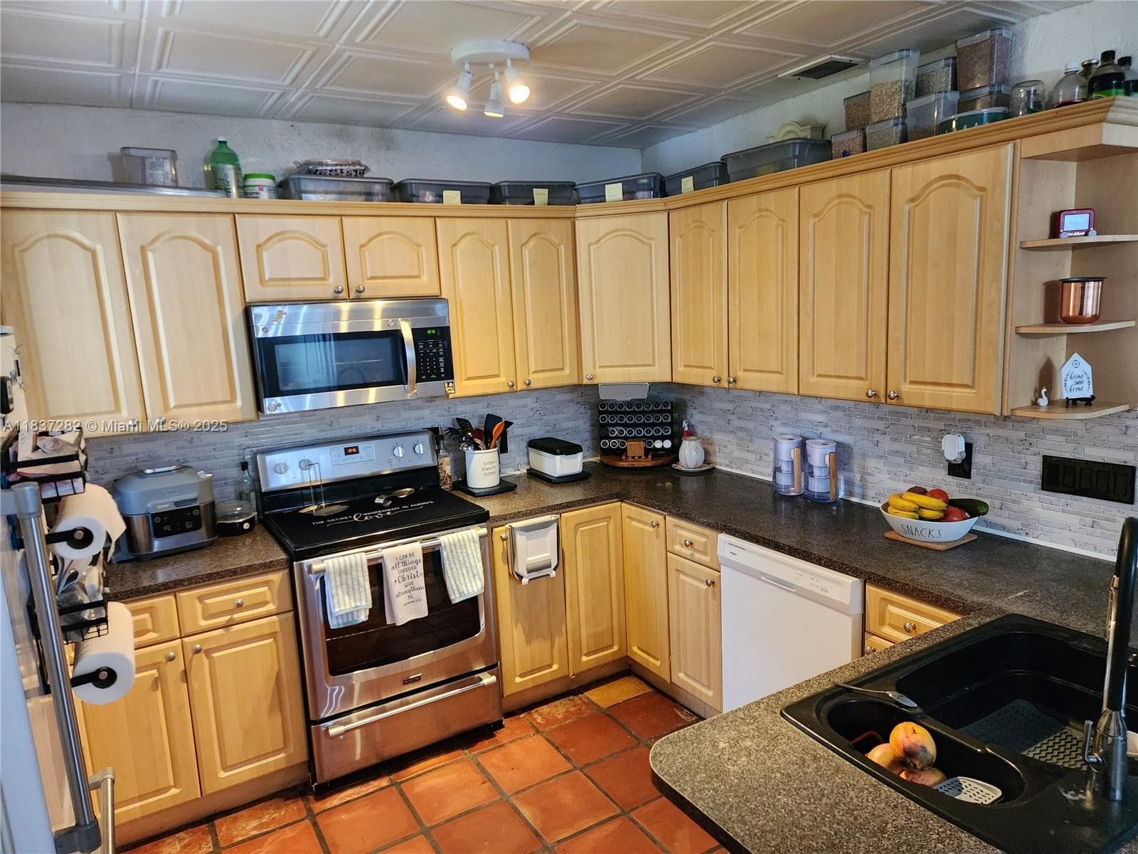 3521 E 8th Ave, Hialeah FL 33013 — 24
