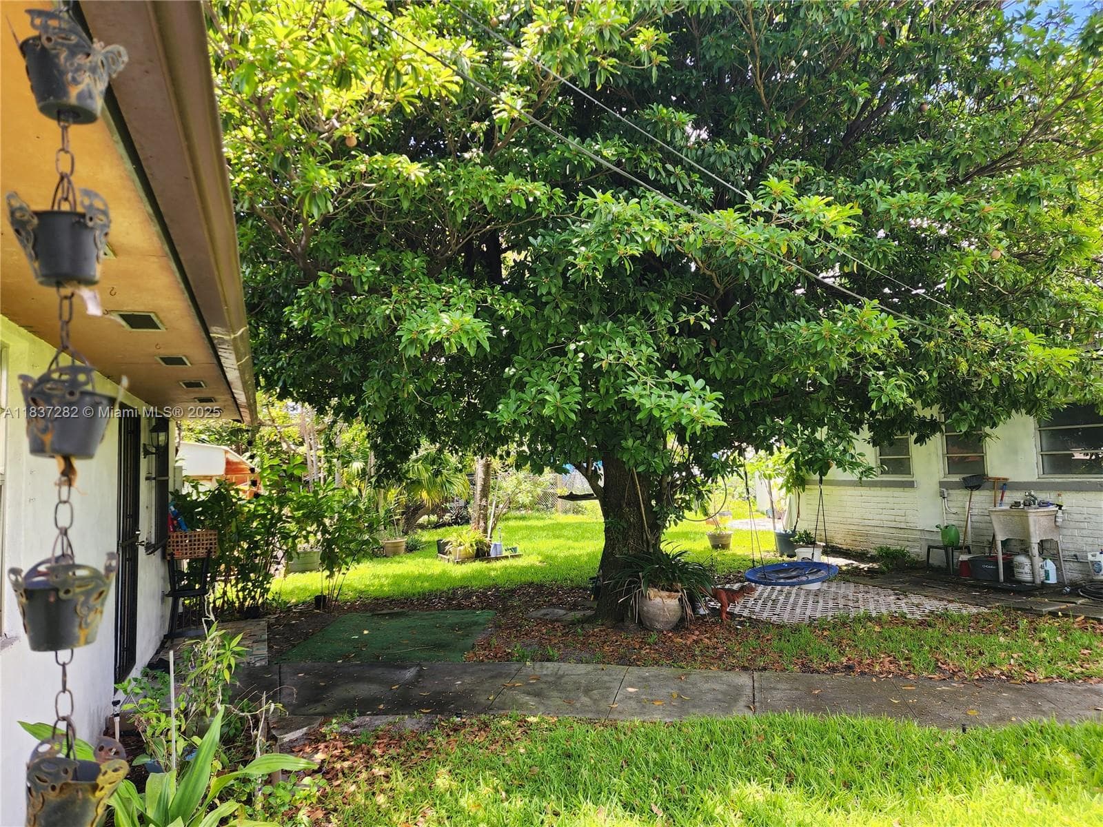 3521 E 8th Ave, Hialeah FL 33013 — 45