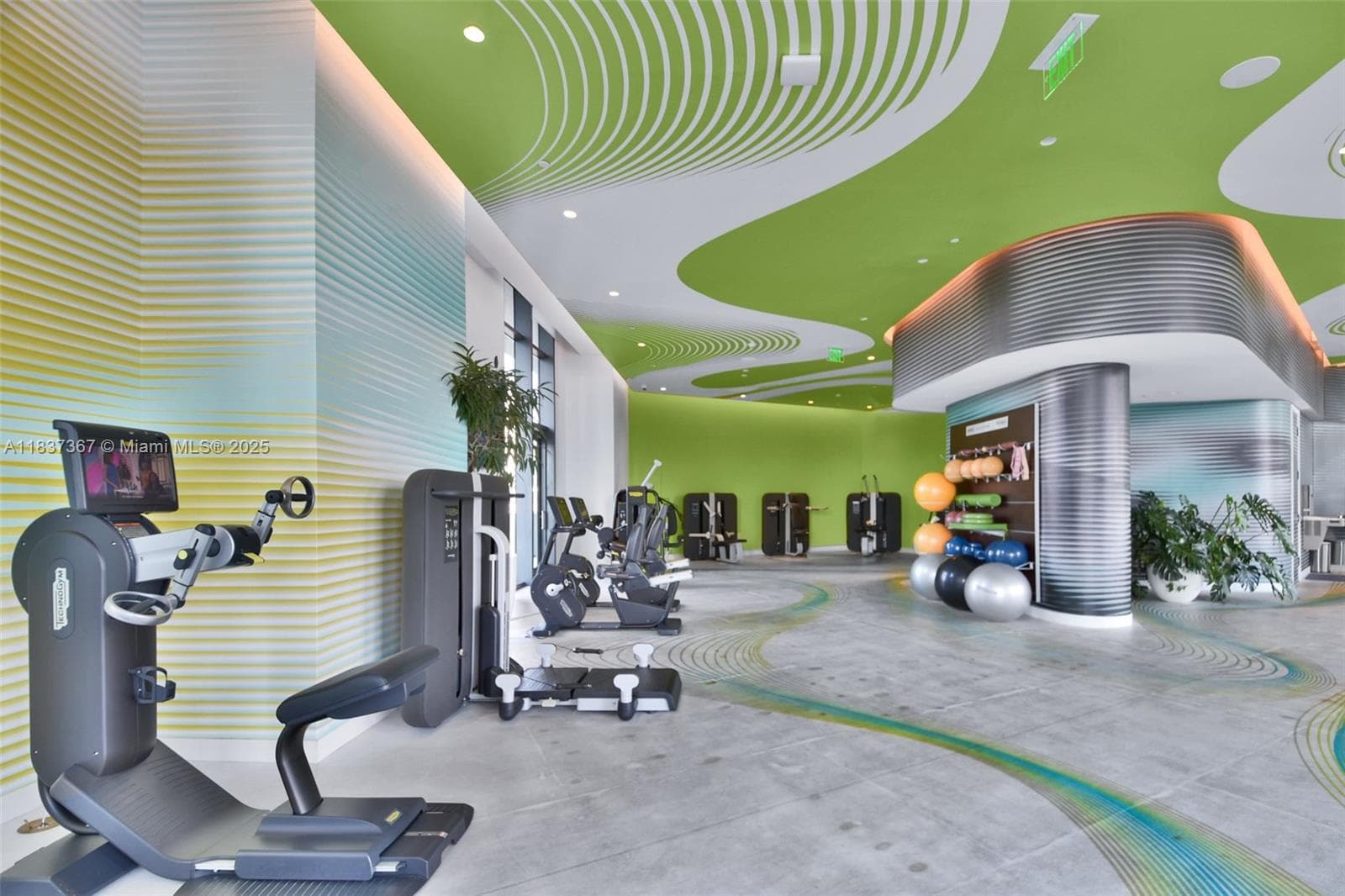 501 NE 31st St # 410, Miami FL 33137 — 65