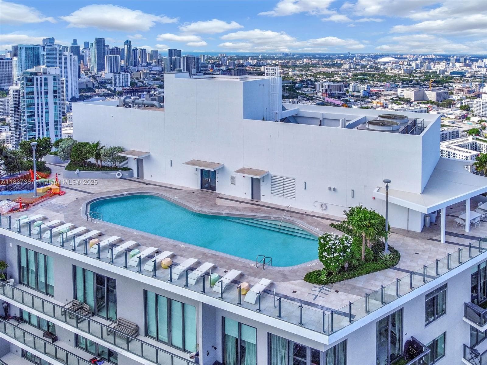 501 NE 31st St # 410, Miami FL 33137 — 85