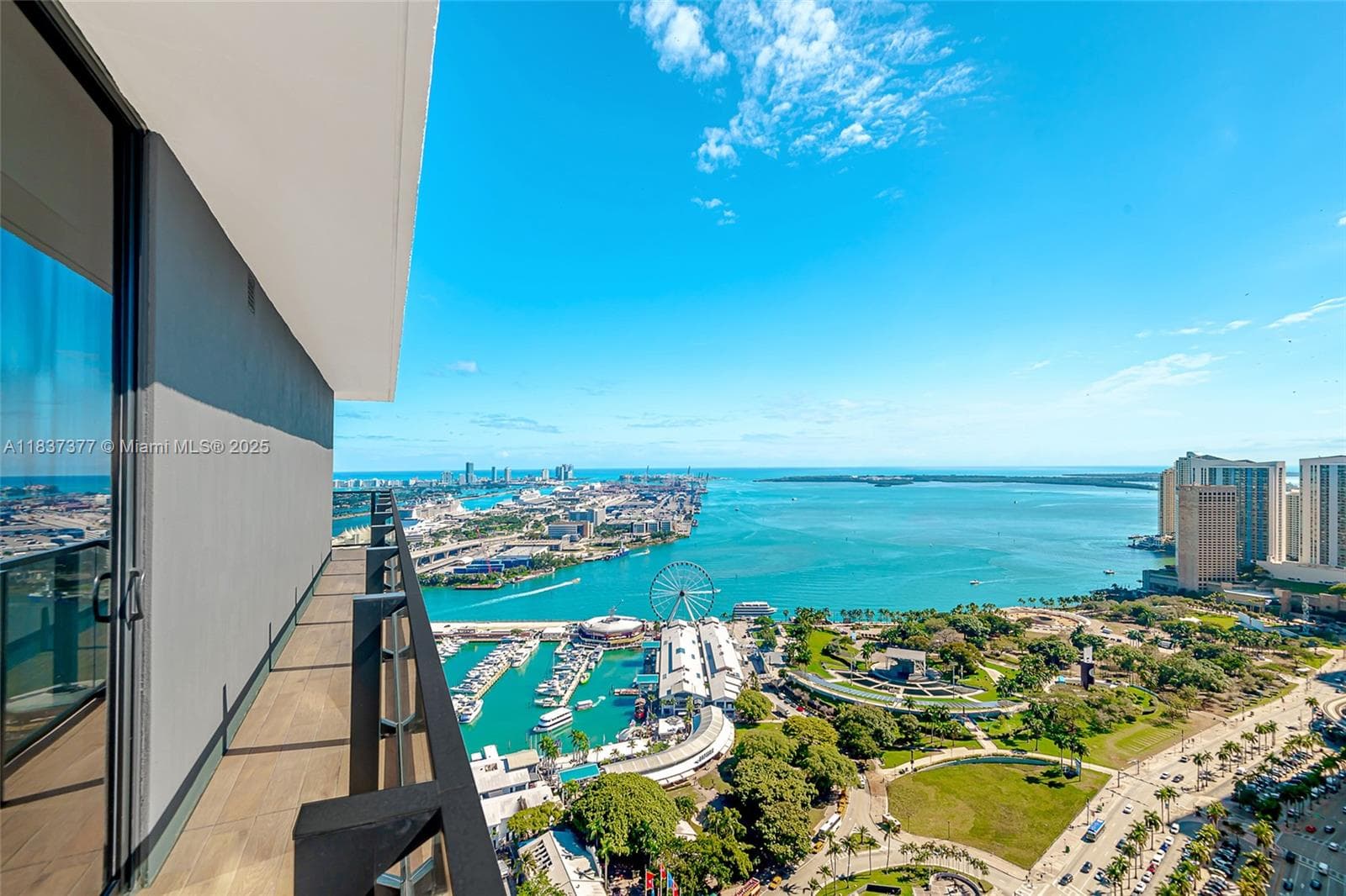 398 NE 5th St # 3711, Miami FL 33132 — 33