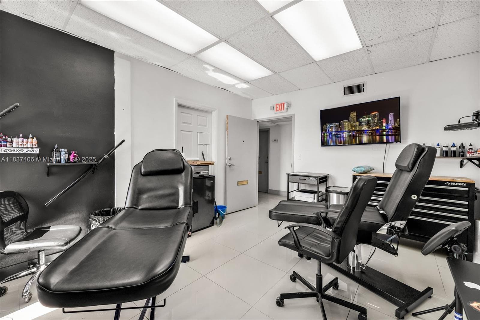 516 NW 57th Ave, Miami FL 33126 — 17