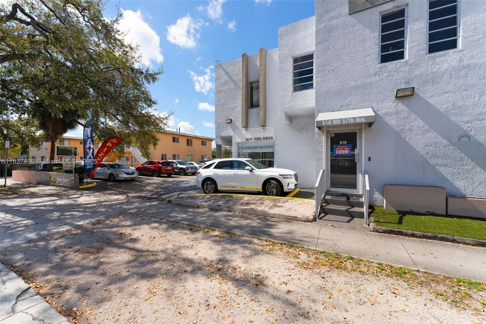 516 NW 57th Ave, Miami FL 33126 — 5