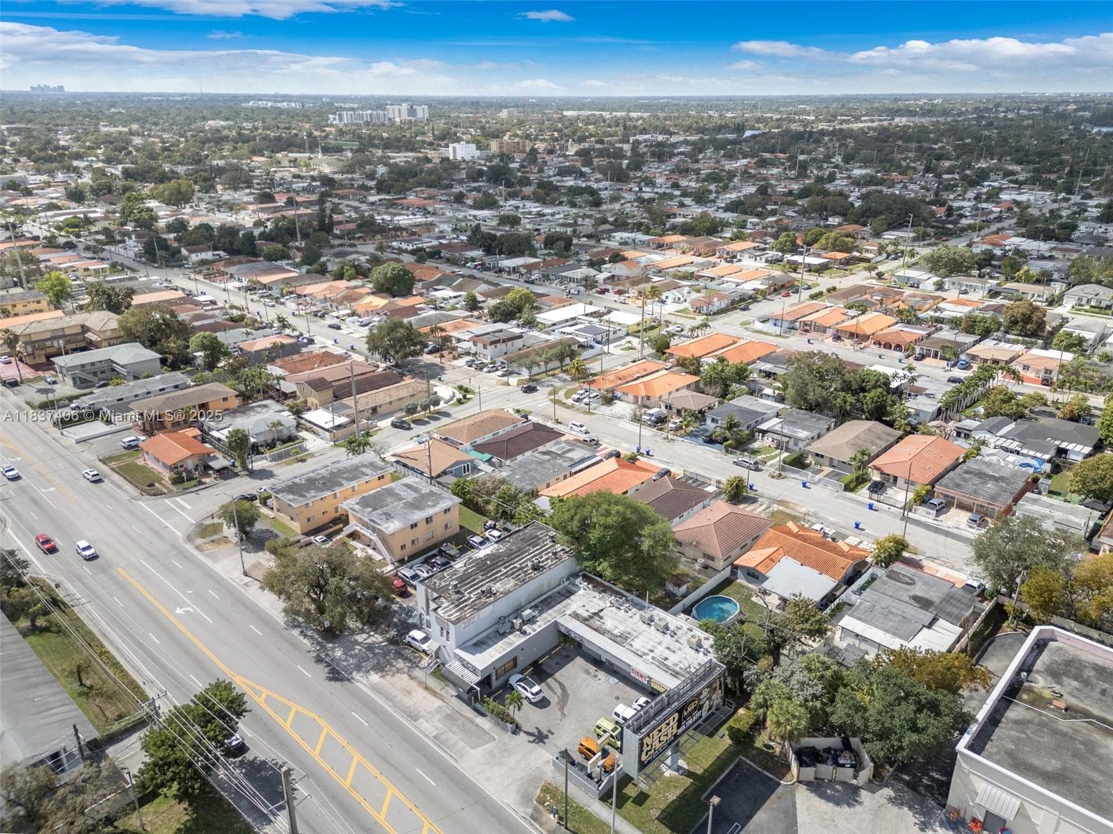 516 NW 57th Ave, Miami FL 33126 — 37