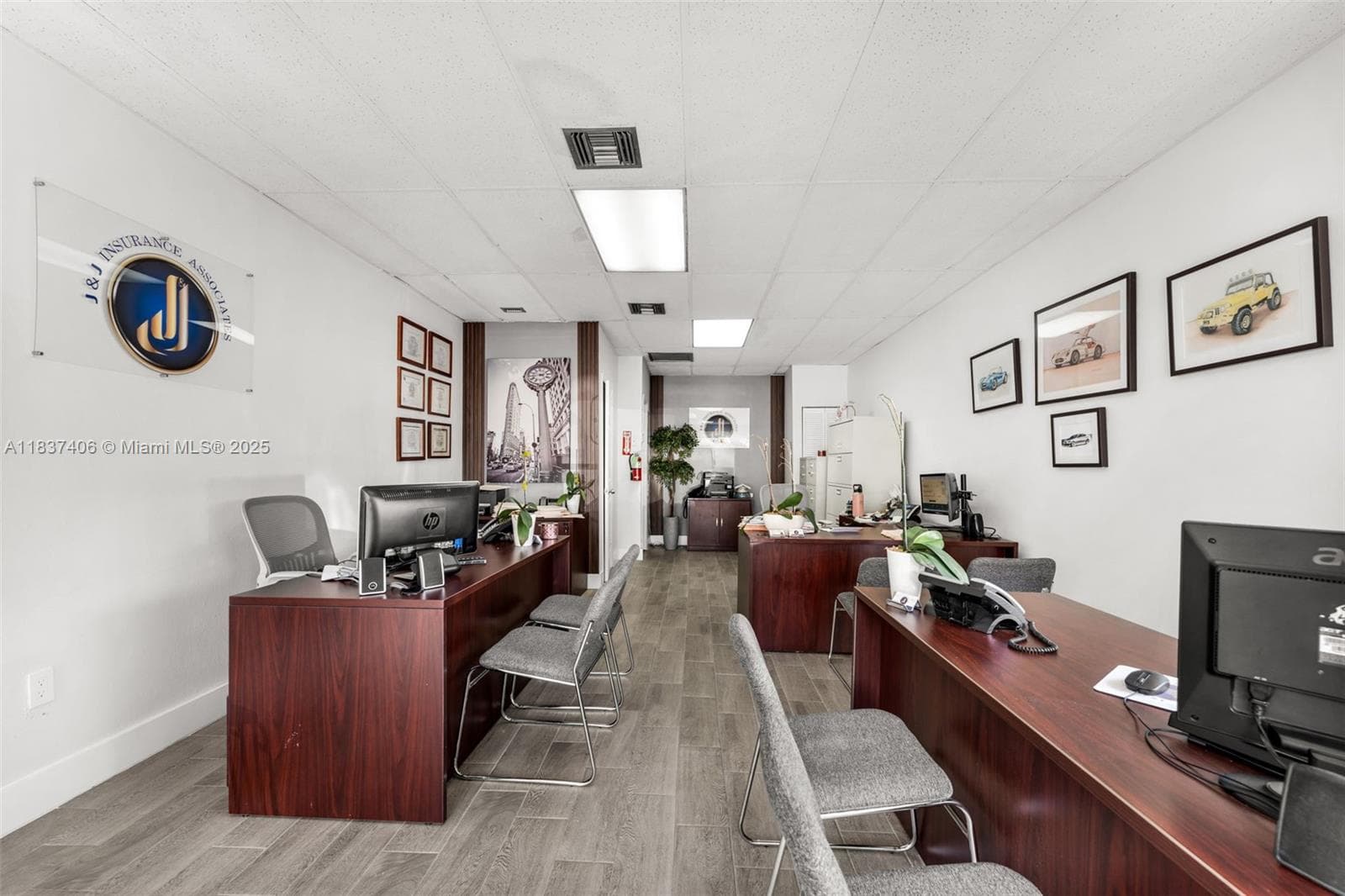 516 NW 57th Ave, Miami FL 33126 — 19
