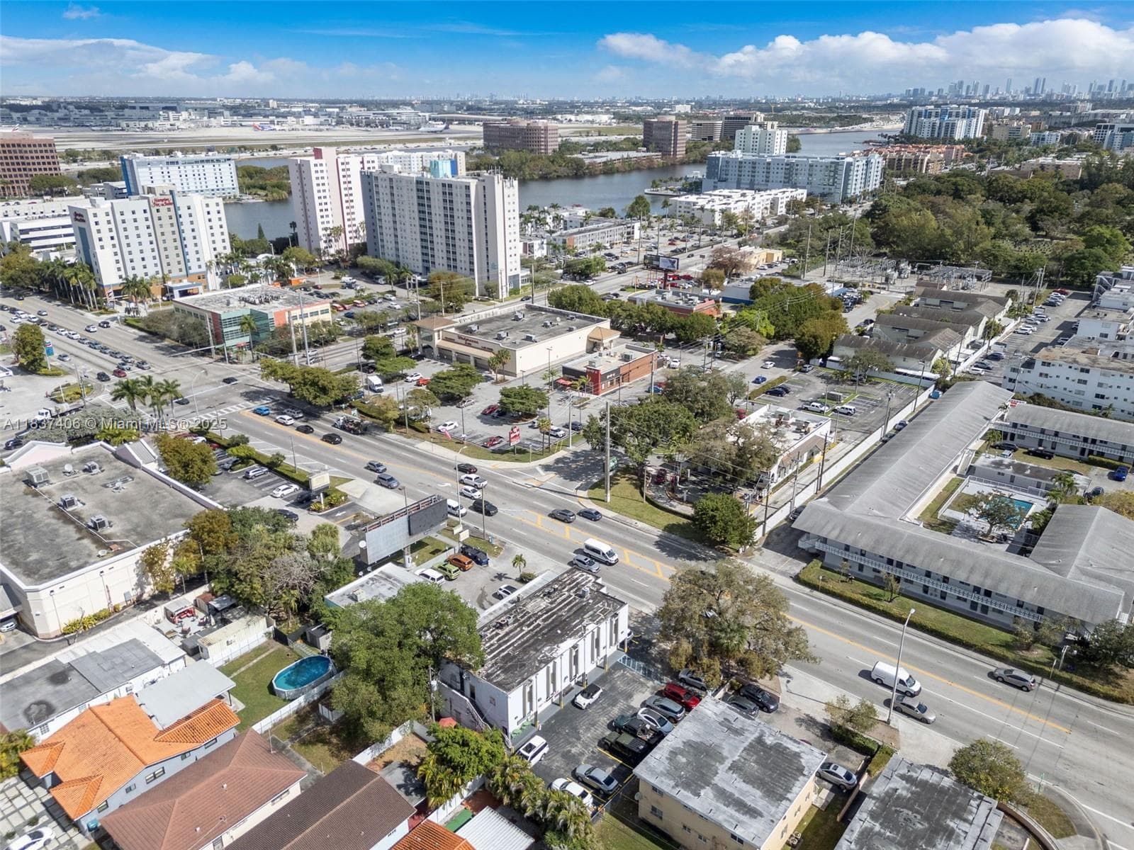 516 NW 57th Ave, Miami FL 33126 — 39