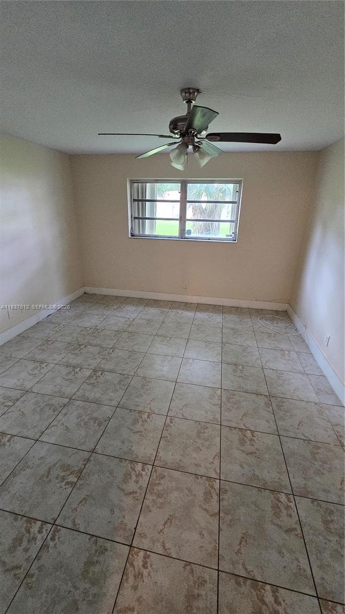 1450 NE 191st St # 106, Miami FL 33179 — 13