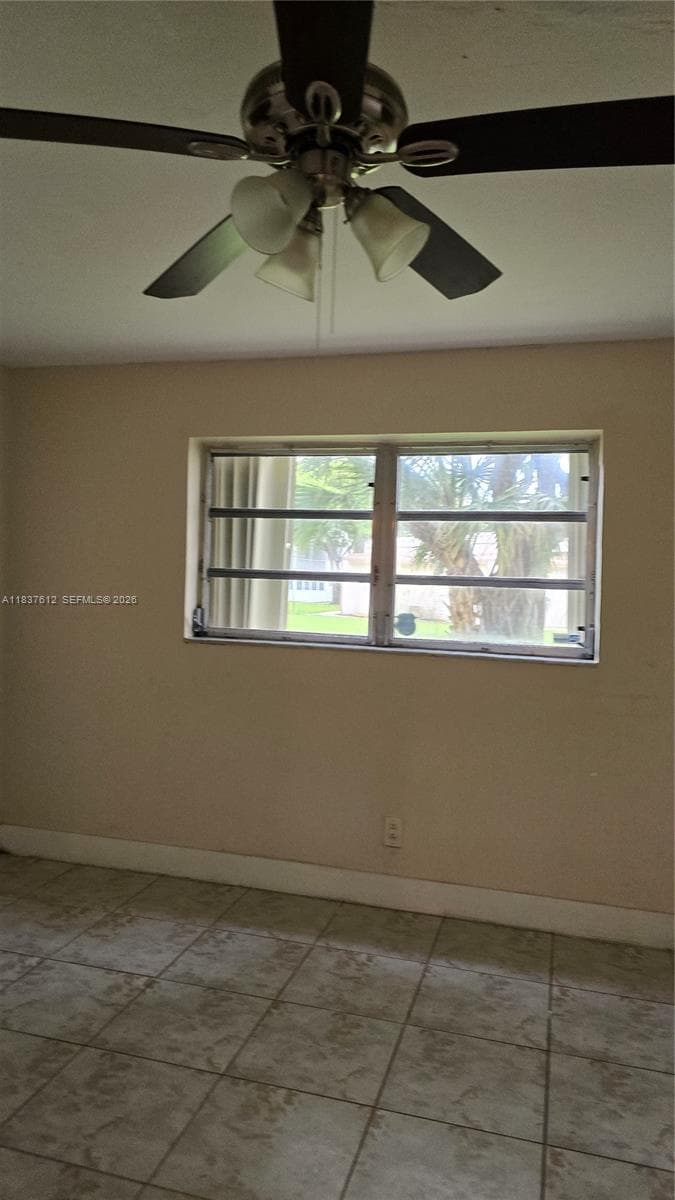 1450 NE 191st St # 106, Miami FL 33179 — 10