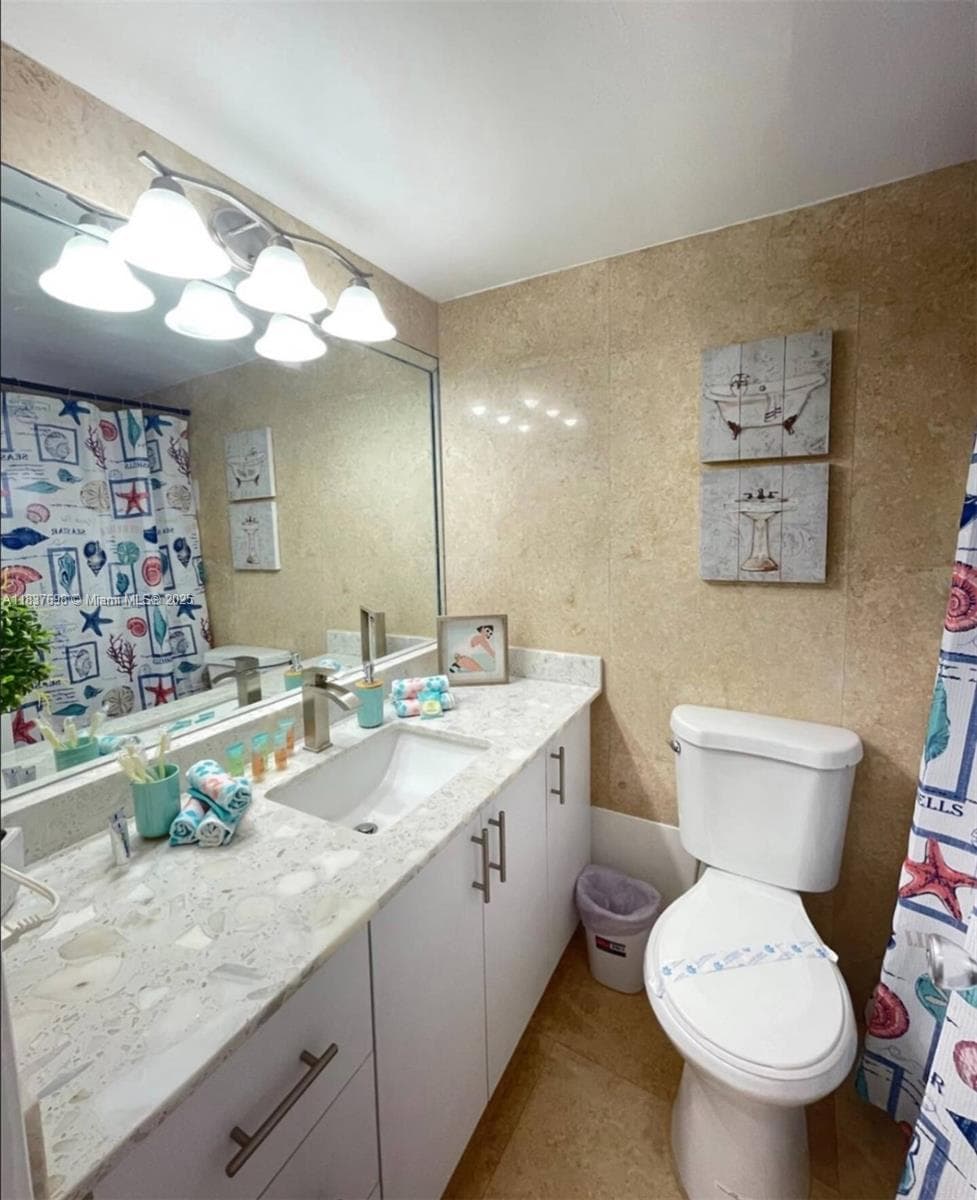 Bayshore Yacht & Tennis C, North Bay Village, FL — 6