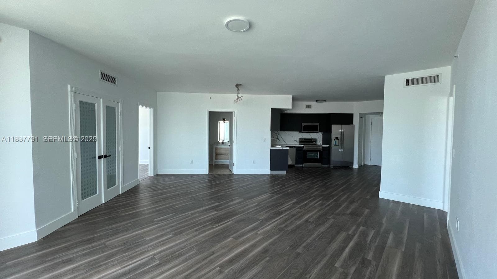 350 S Miami Ave # 2401, Miami FL 33130 — 5