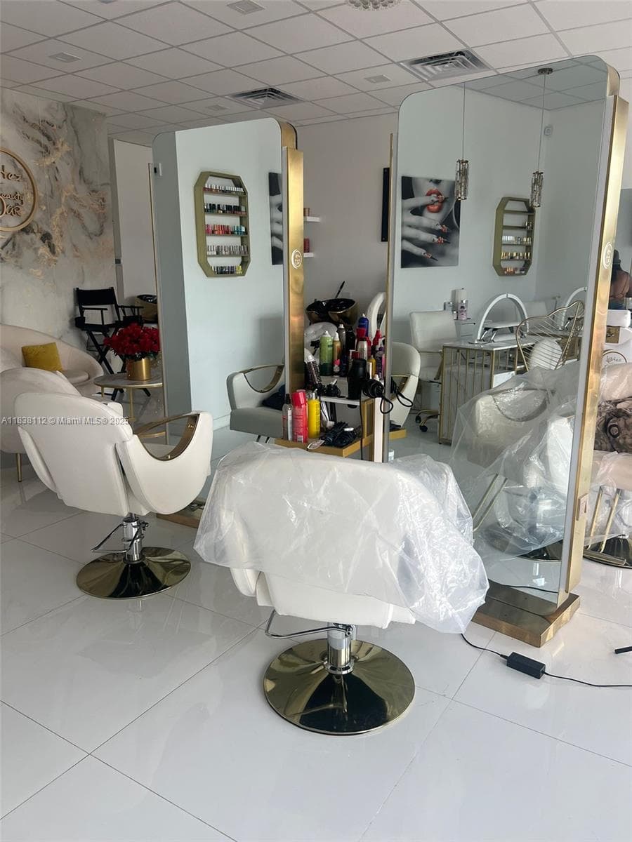 Confidentially NE 7 TH AVE, Miami FL 33161 — 10