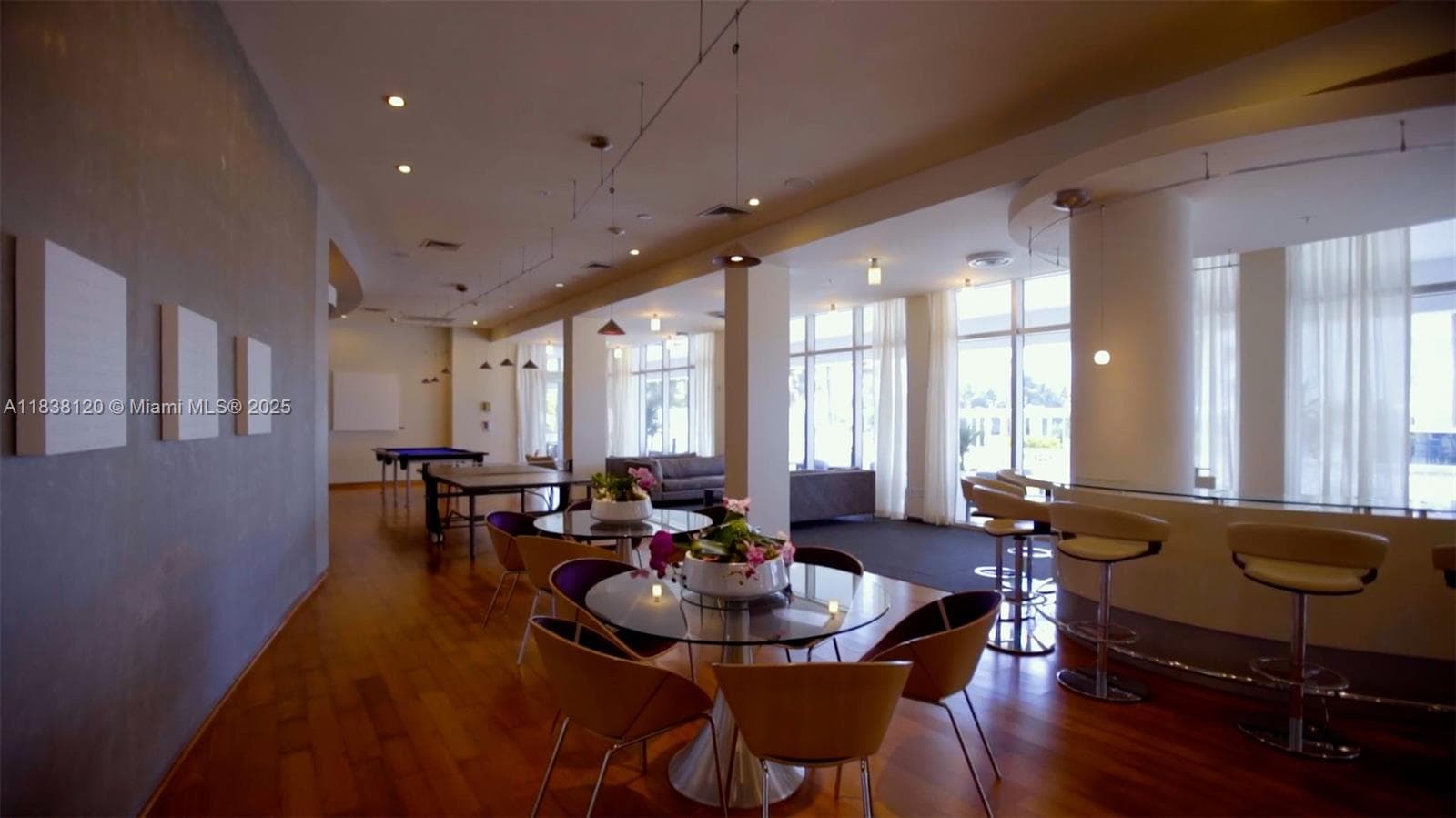 10275 Collins Ave # 634, Bal Harbour FL 33154 — 33