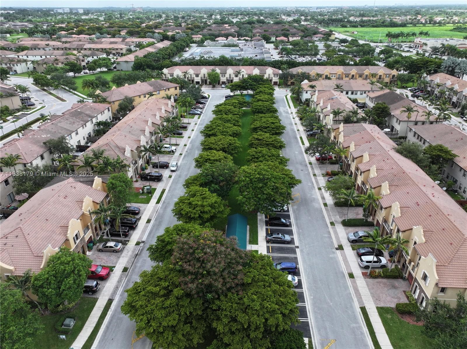 23477 SW 112th Pl, Homestead FL 33032 — 37
