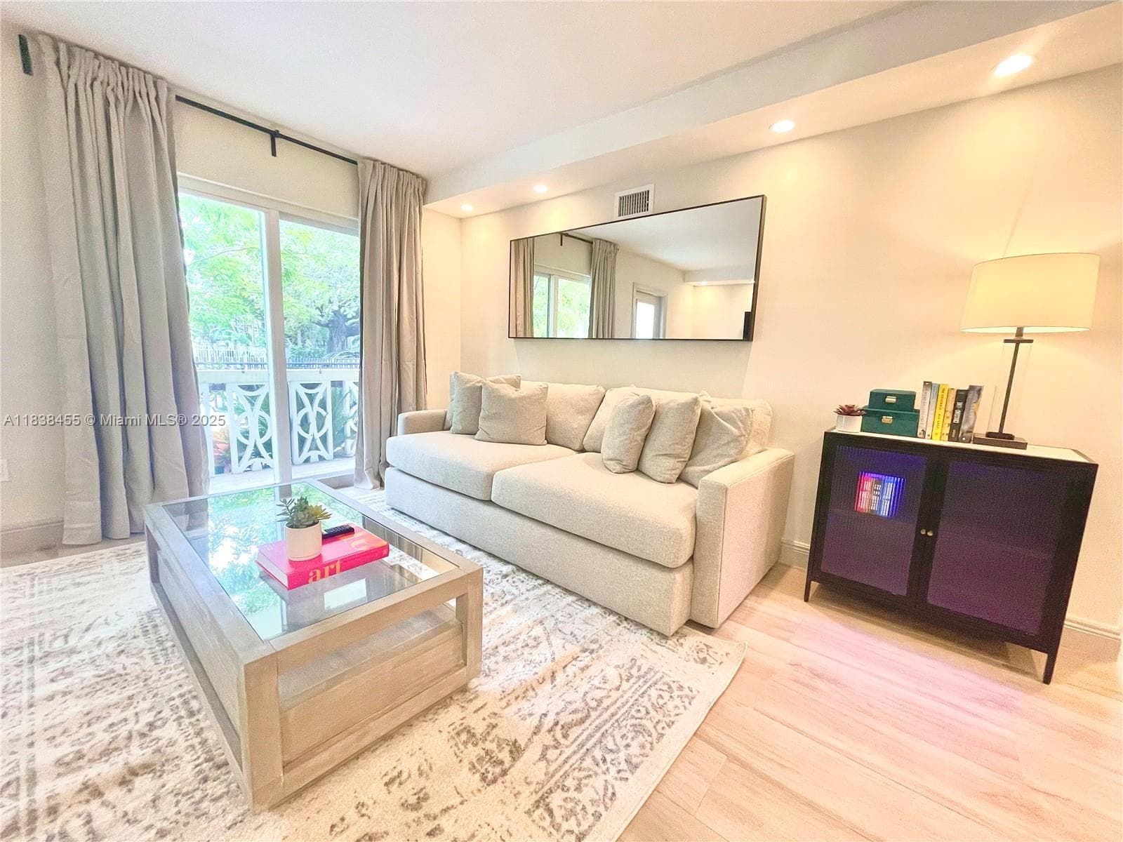626 Meridian Ave # 1, Miami Beach FL 33139 — 1
