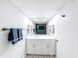 350 Grapetree Dr # 405, Key Biscayne FL 33149 — 17