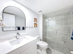 350 Grapetree Dr # 405, Key Biscayne FL 33149 — 34