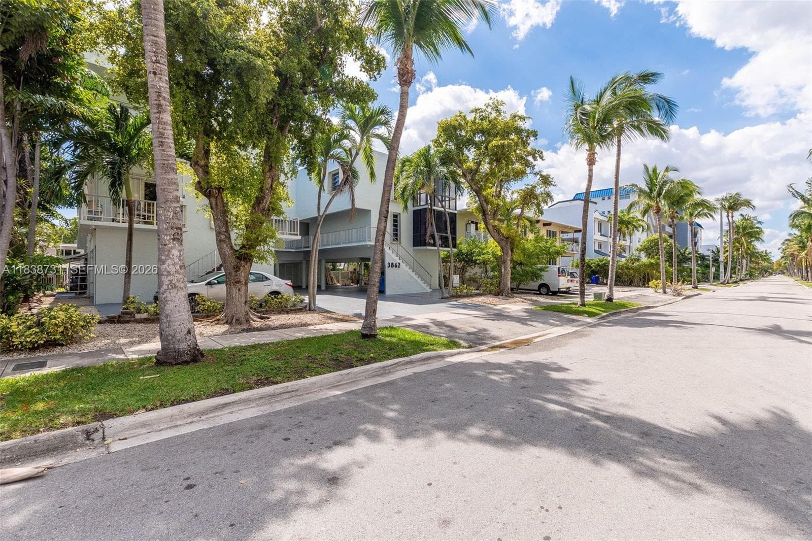 3862 NE 171st St # B, North Miami Beach FL 33160 — 2