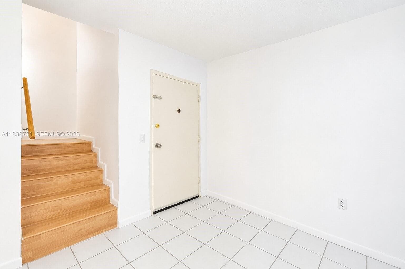3862 NE 171st St # B, North Miami Beach FL 33160 — 6