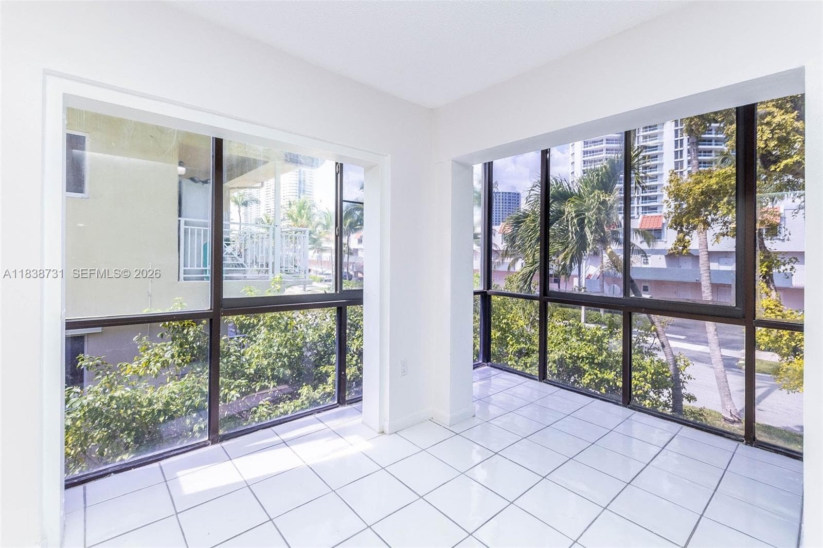 3862 NE 171st St # B, North Miami Beach FL 33160 — 9