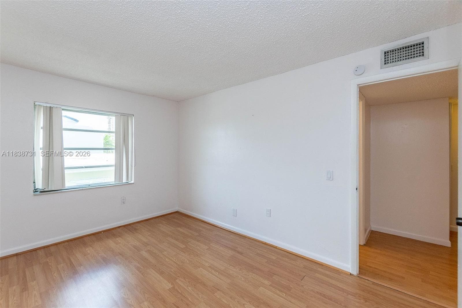 3862 NE 171st St # B, North Miami Beach FL 33160 — 30
