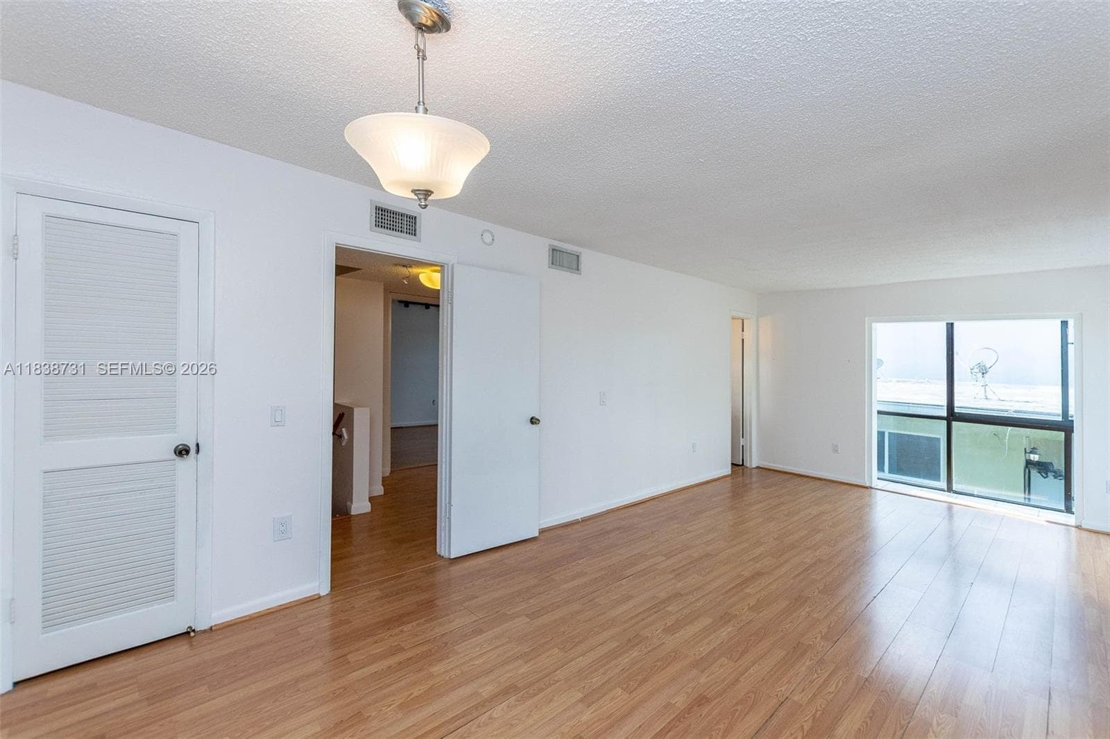 3862 NE 171st St # B, North Miami Beach FL 33160 — 18