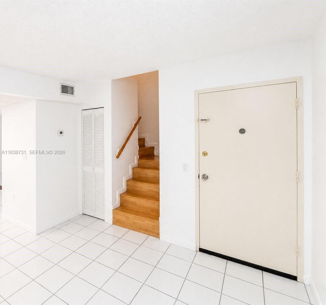 3862 NE 171st St # B, North Miami Beach FL 33160 — 8