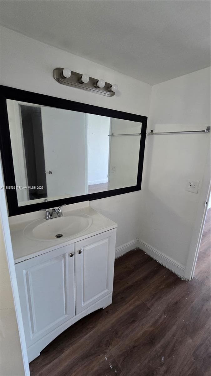 498 NW 165th St Rd # 407, Miami FL 33169 — 7