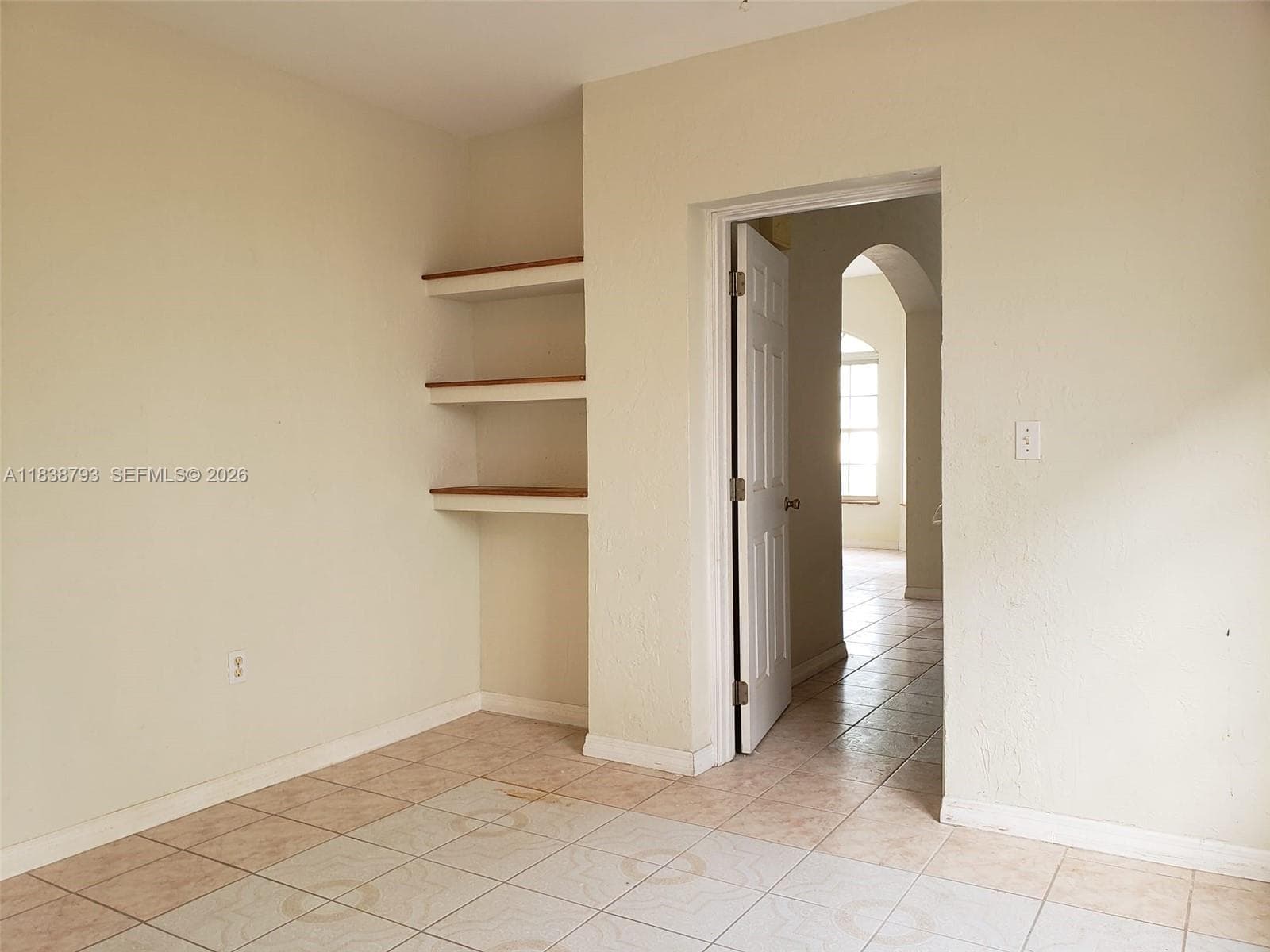 3124 Prairie Ave, Miami Beach FL 33140 — 26