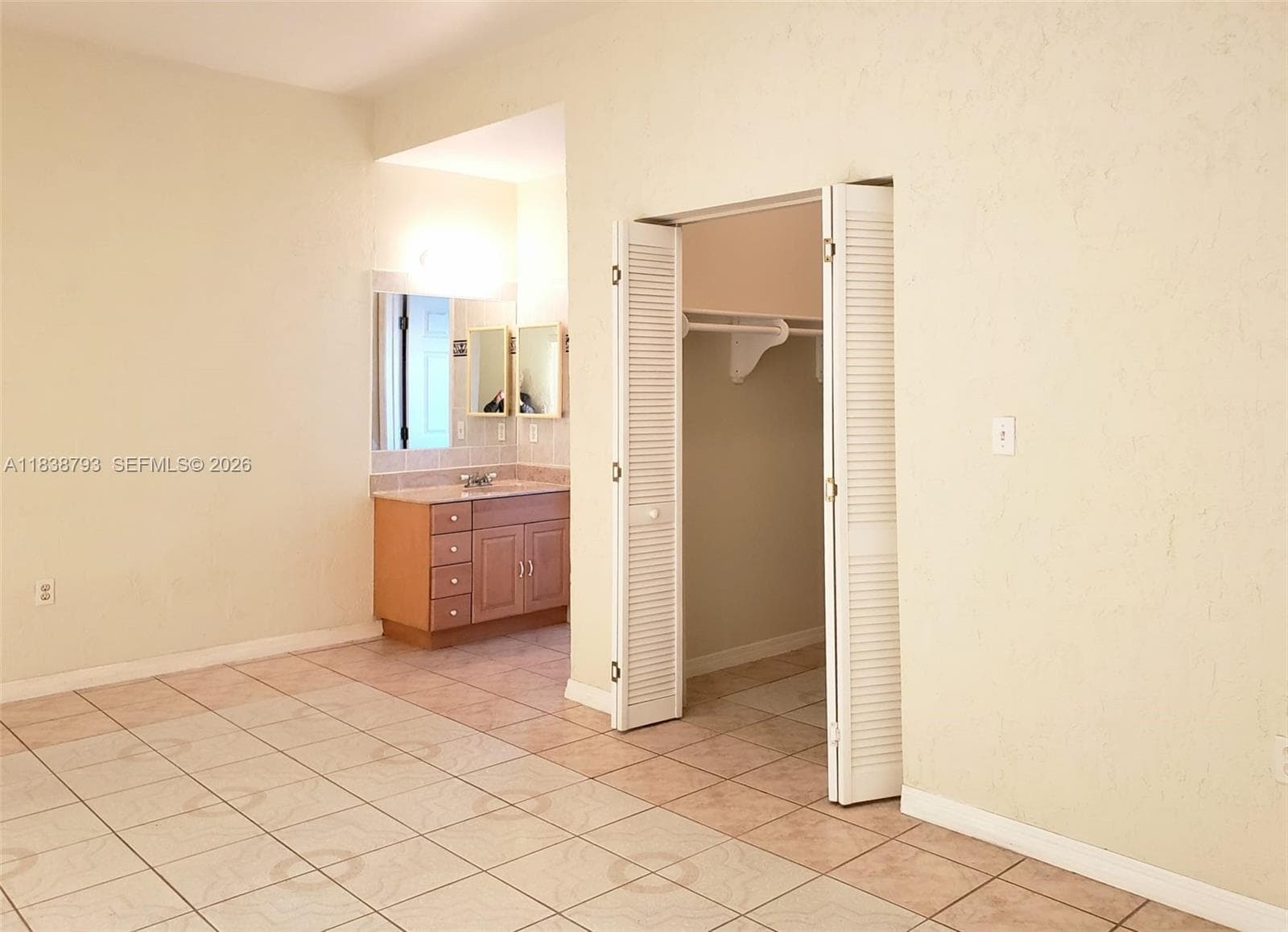 3124 Prairie Ave, Miami Beach FL 33140 — 31