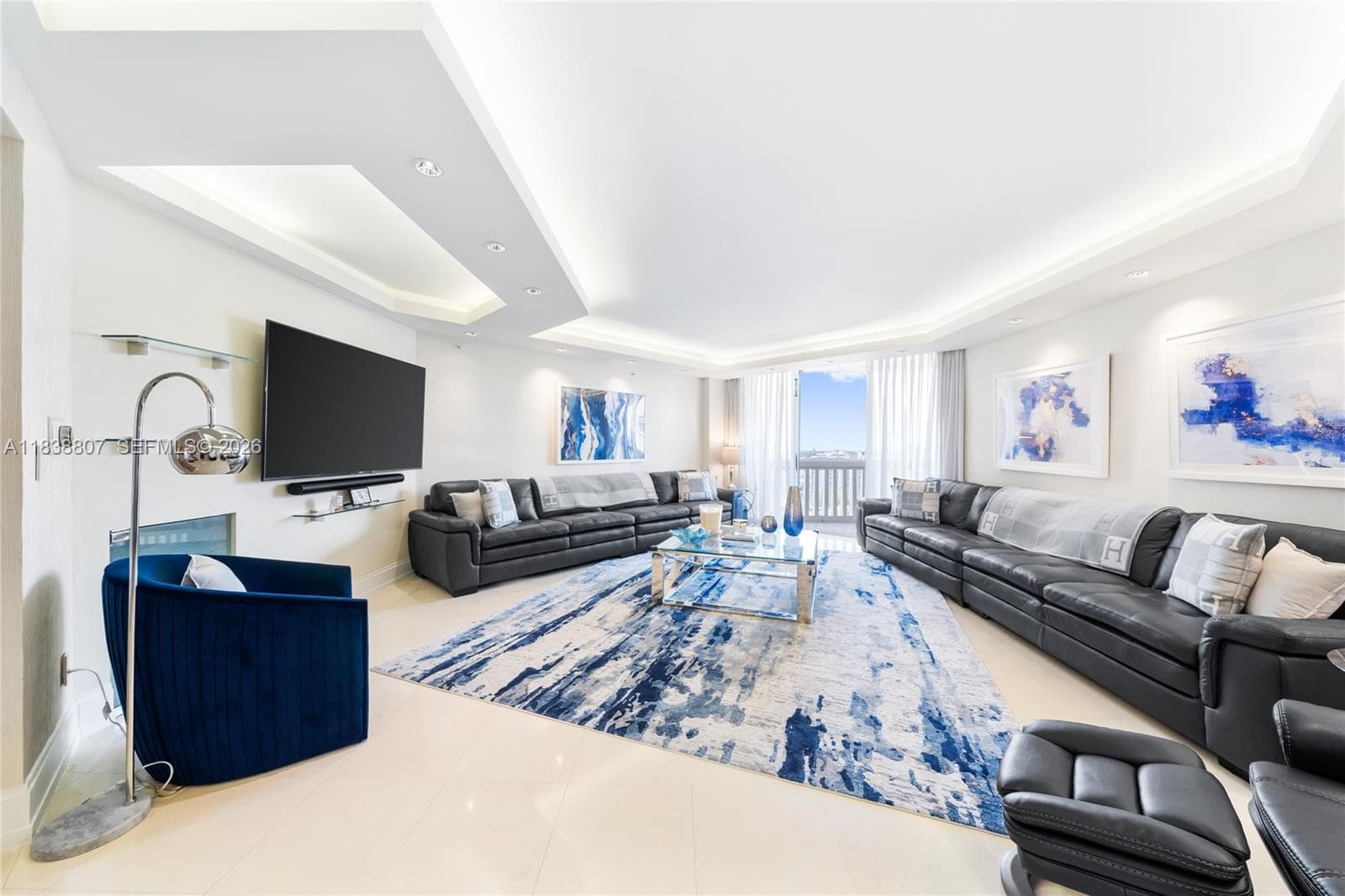2000 Island Blvd # 2409, Aventura FL 33160 — 2