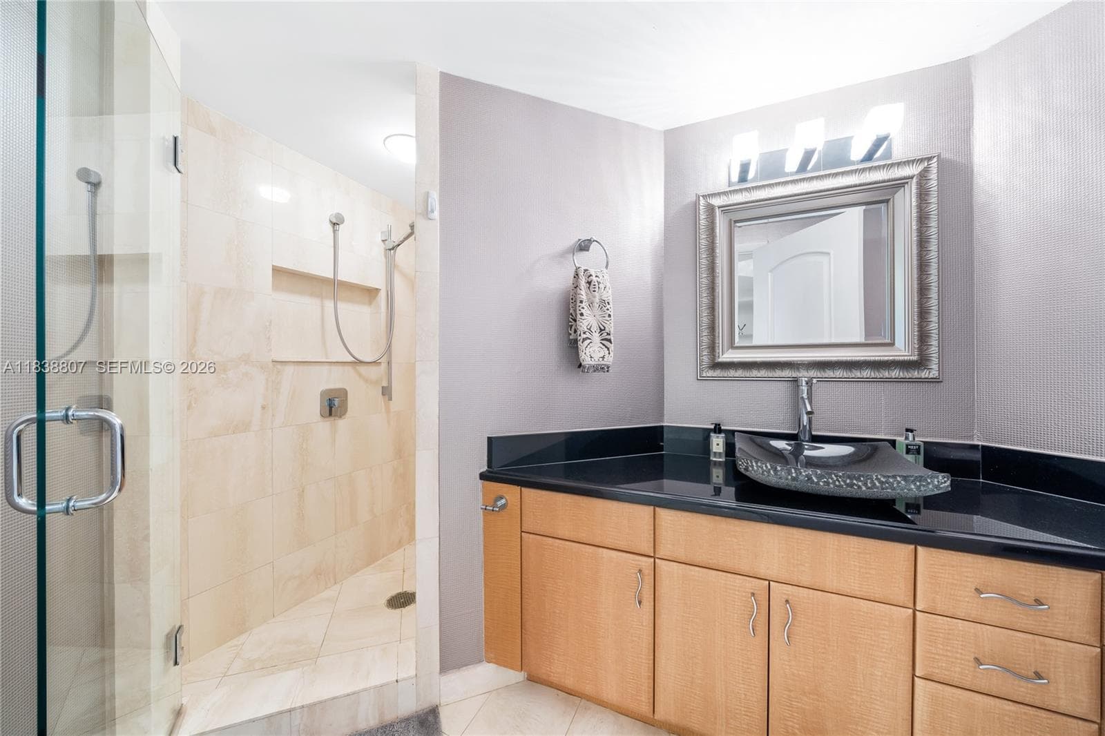 2000 Island Blvd # 2409, Aventura FL 33160 — 18
