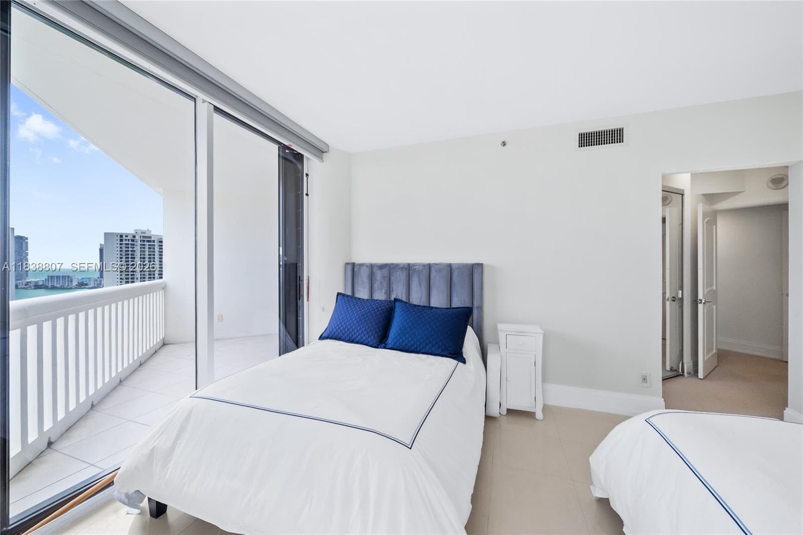 2000 Island Blvd # 2409, Aventura FL 33160 — 15