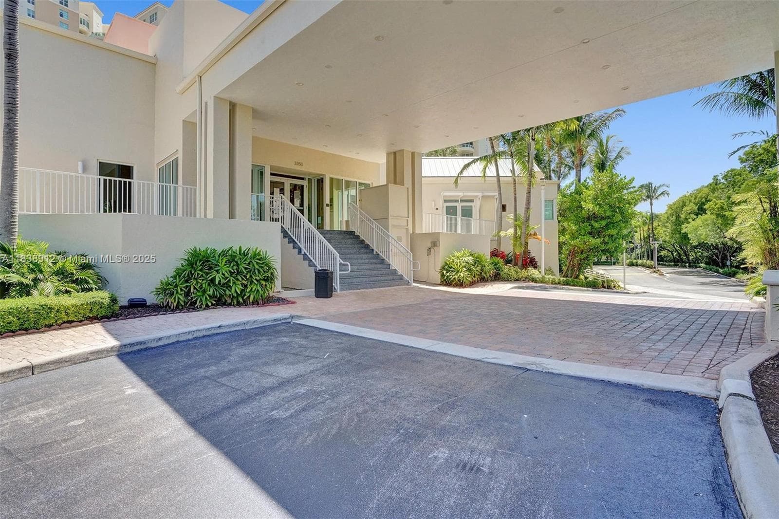 3370 Hidden Bay Dr # 812, Aventura FL 33180 — 58