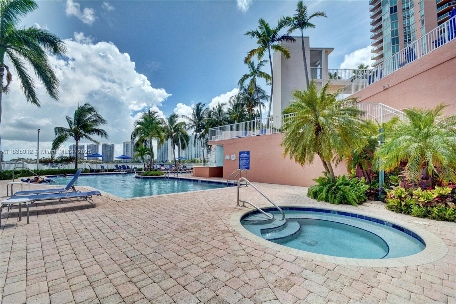 3370 Hidden Bay Dr # 812, Aventura FL 33180 — 52