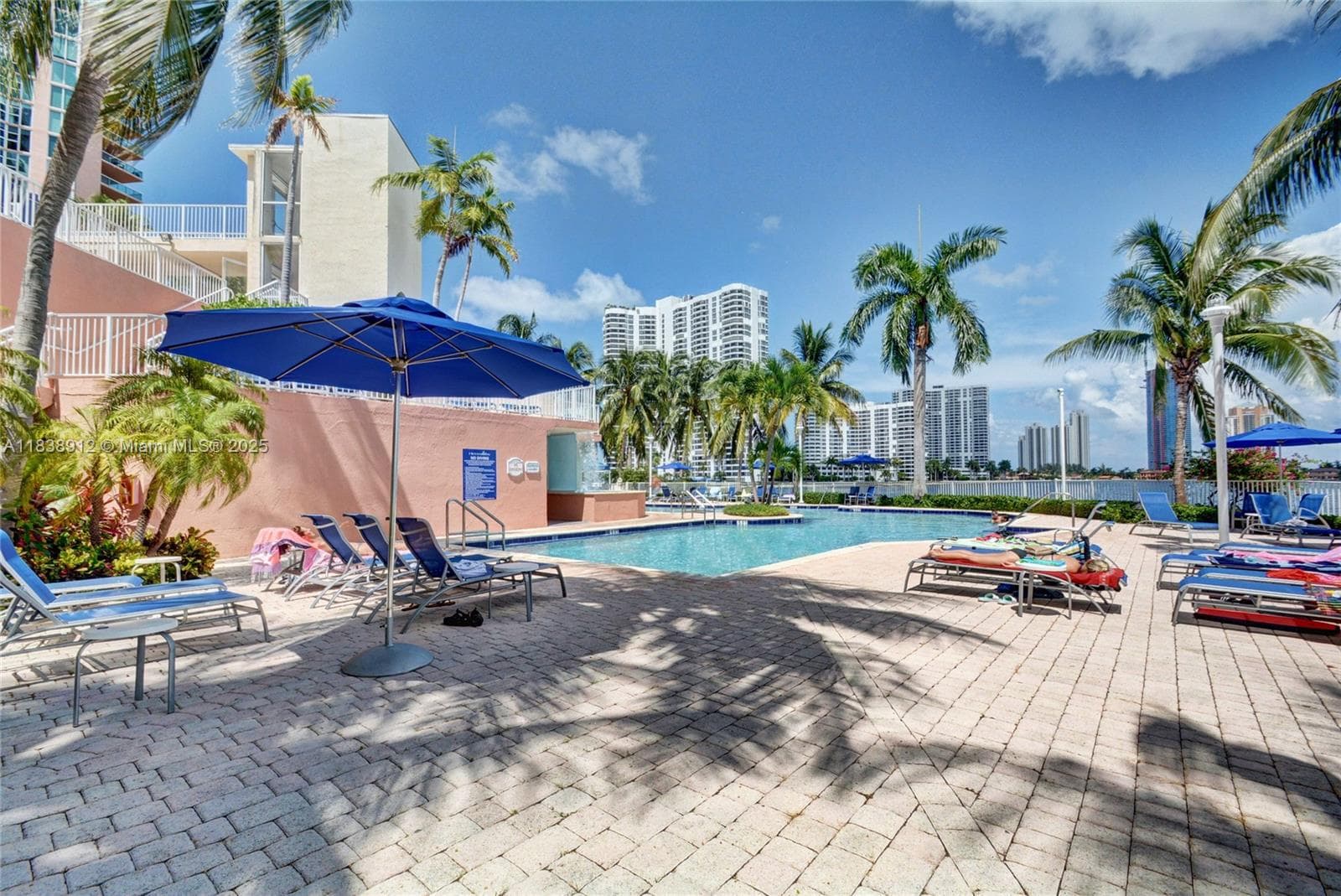 3370 Hidden Bay Dr # 812, Aventura FL 33180 — 51