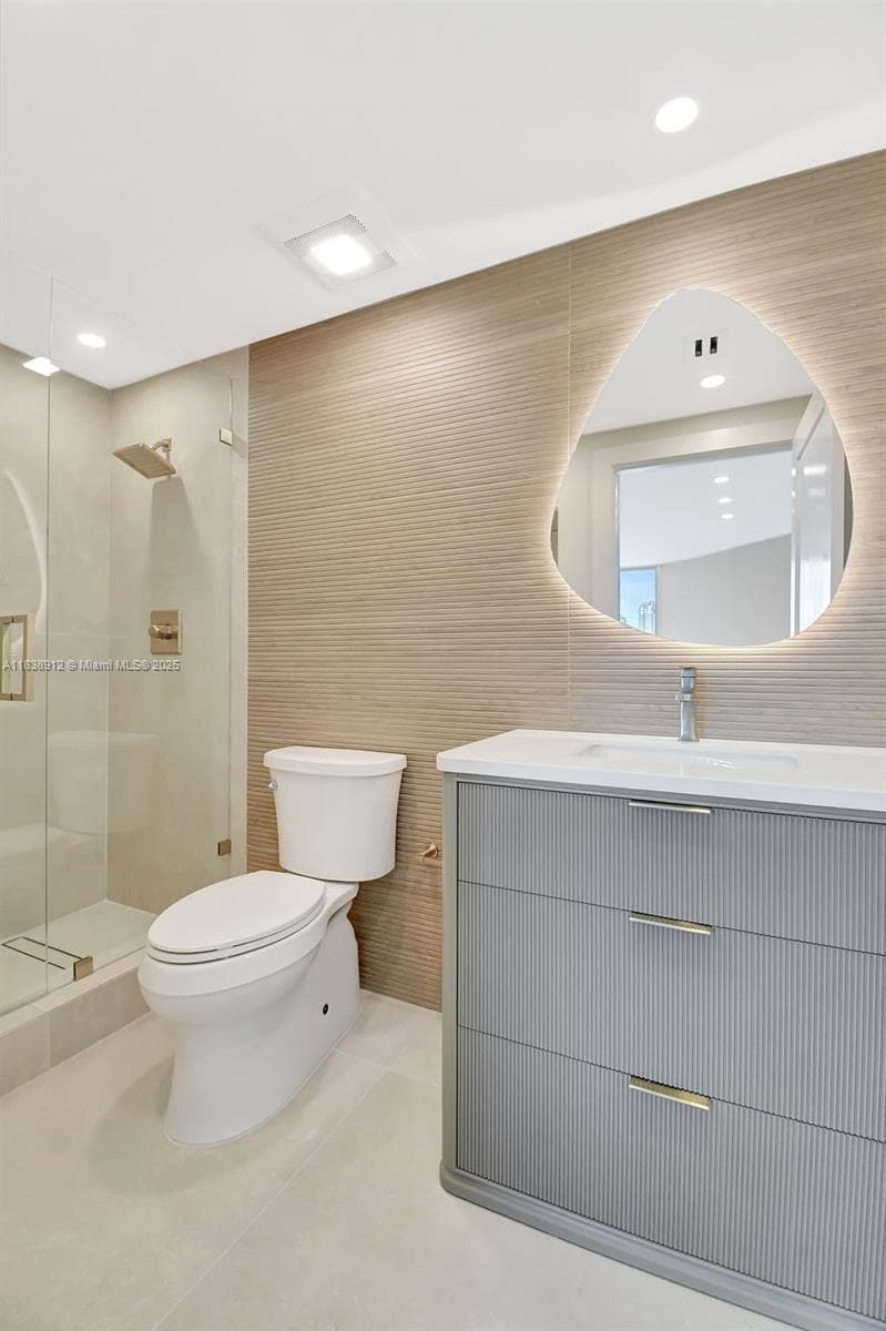 3370 Hidden Bay Dr # 812, Aventura FL 33180 — 18