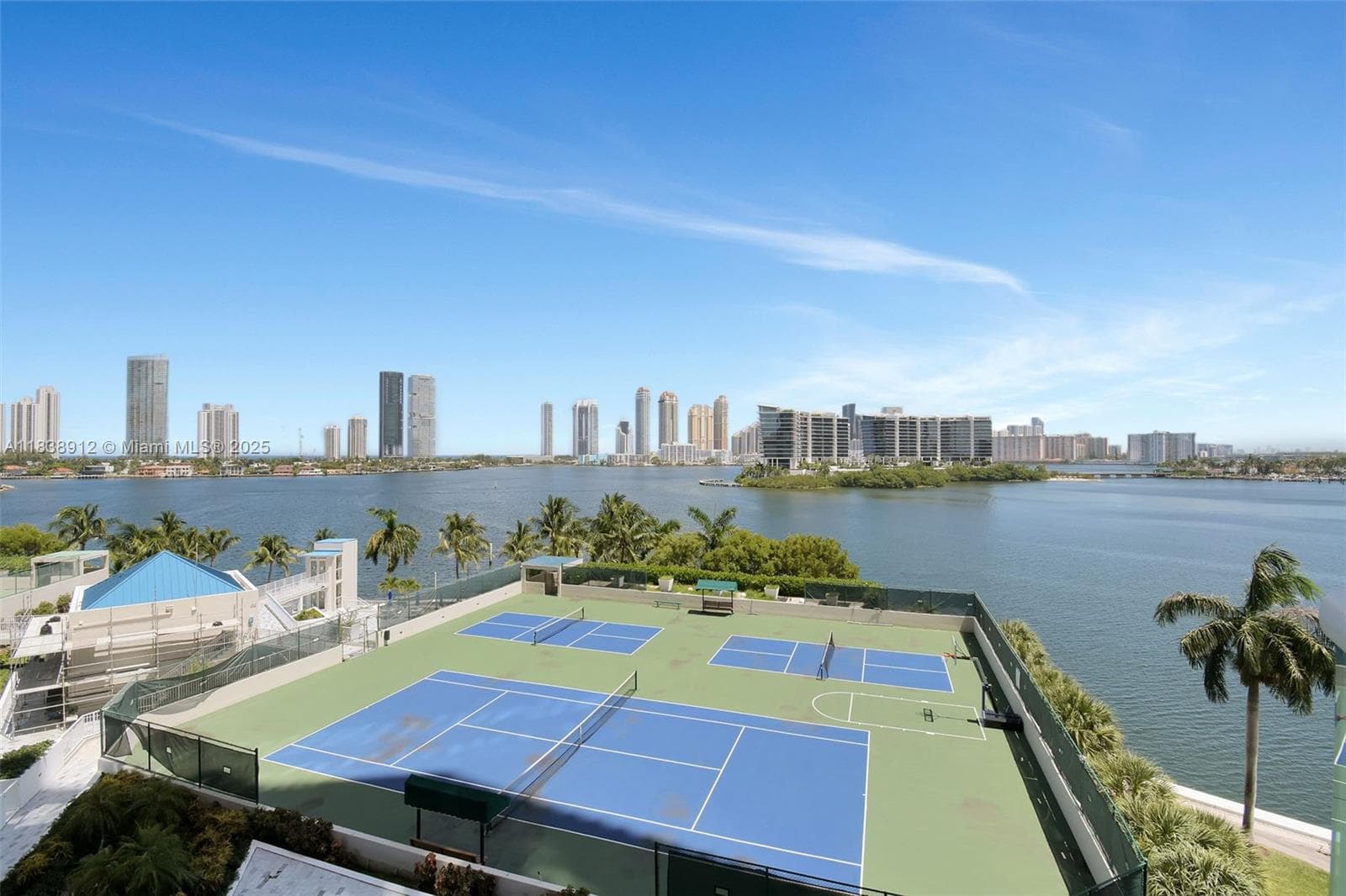 3370 Hidden Bay Dr # 812, Aventura FL 33180 — 37