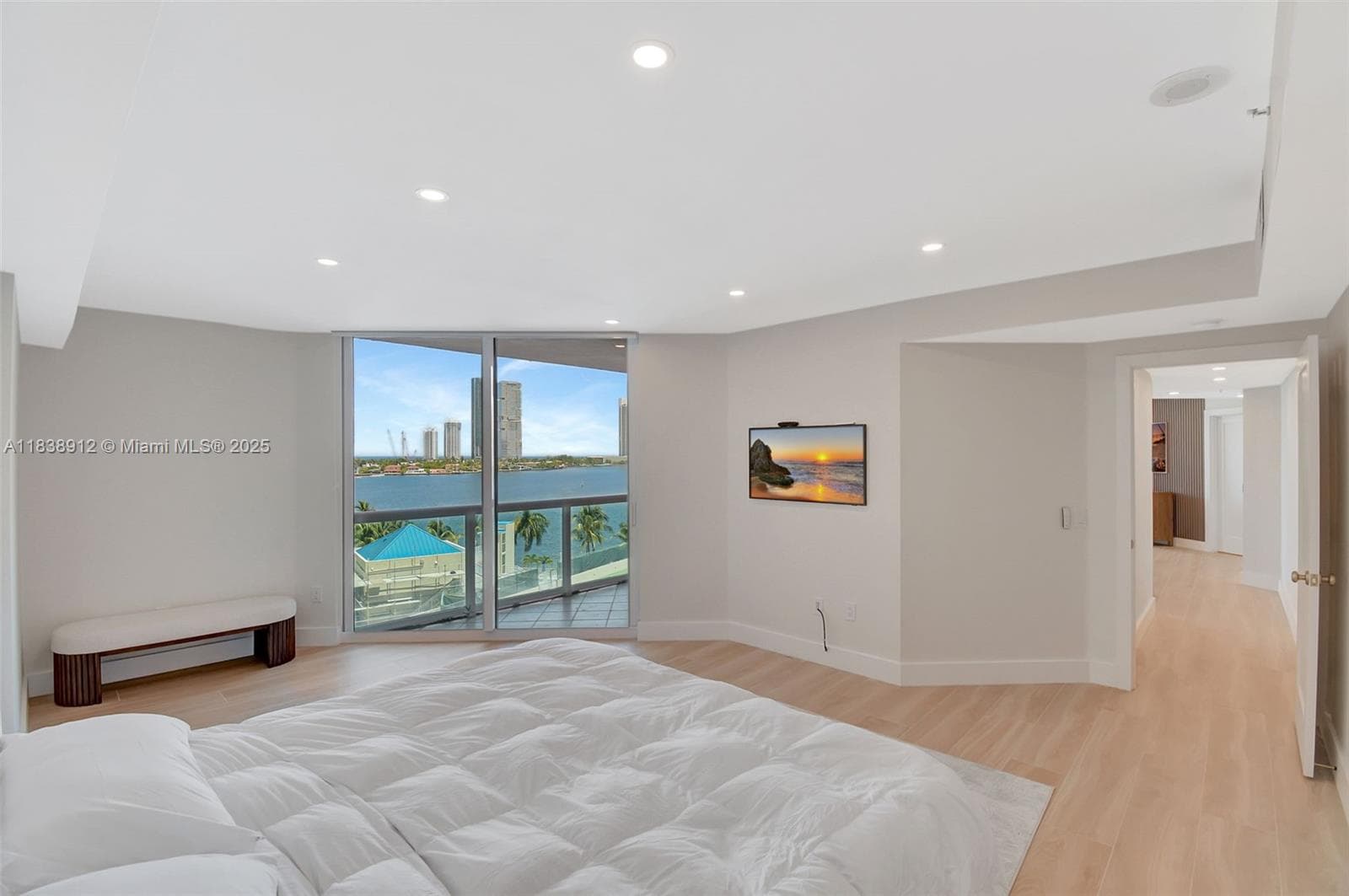 3370 Hidden Bay Dr # 812, Aventura FL 33180 — 24