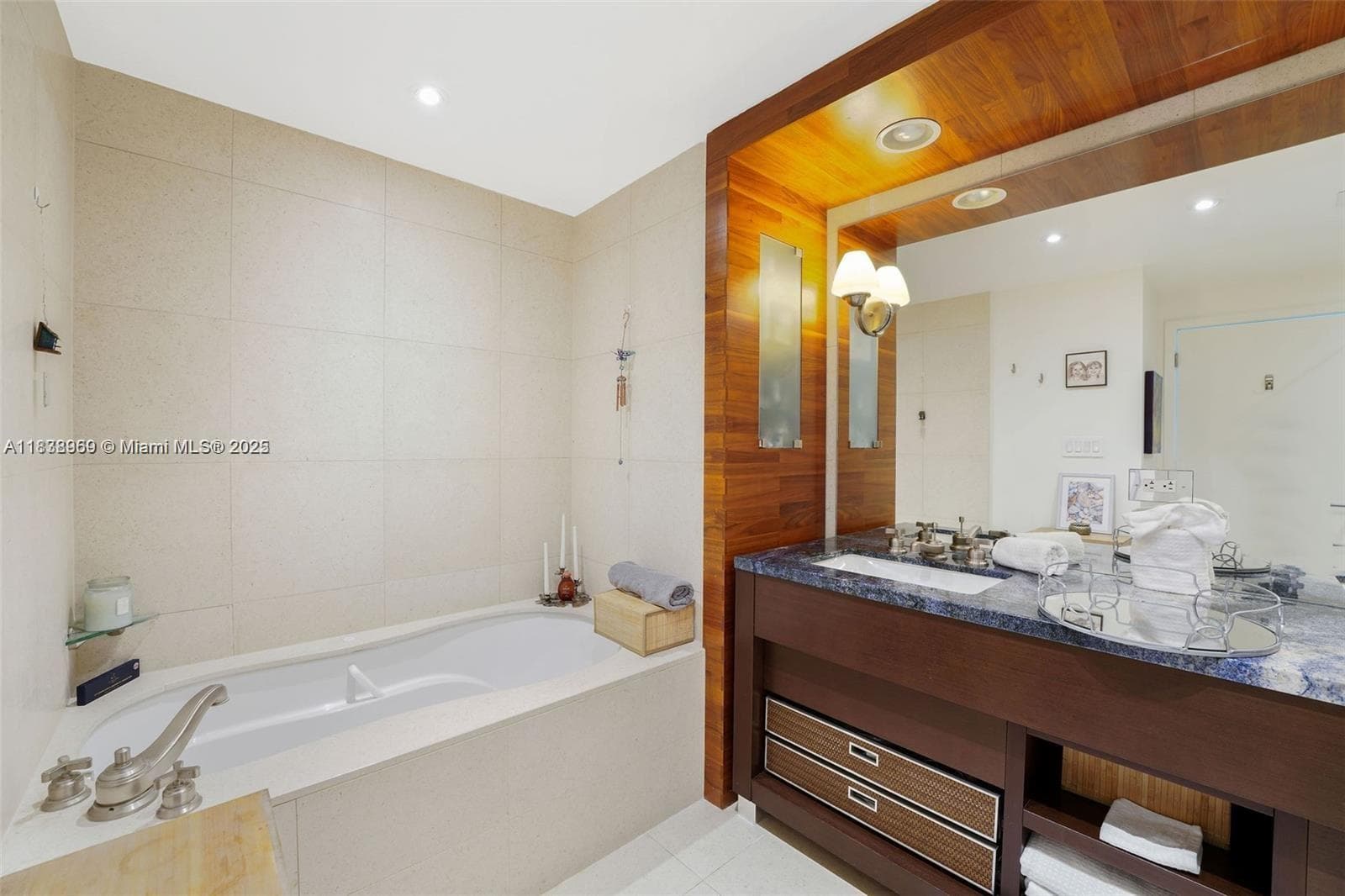 6799 Collins Ave # 804, Miami Beach FL 33141 — 10