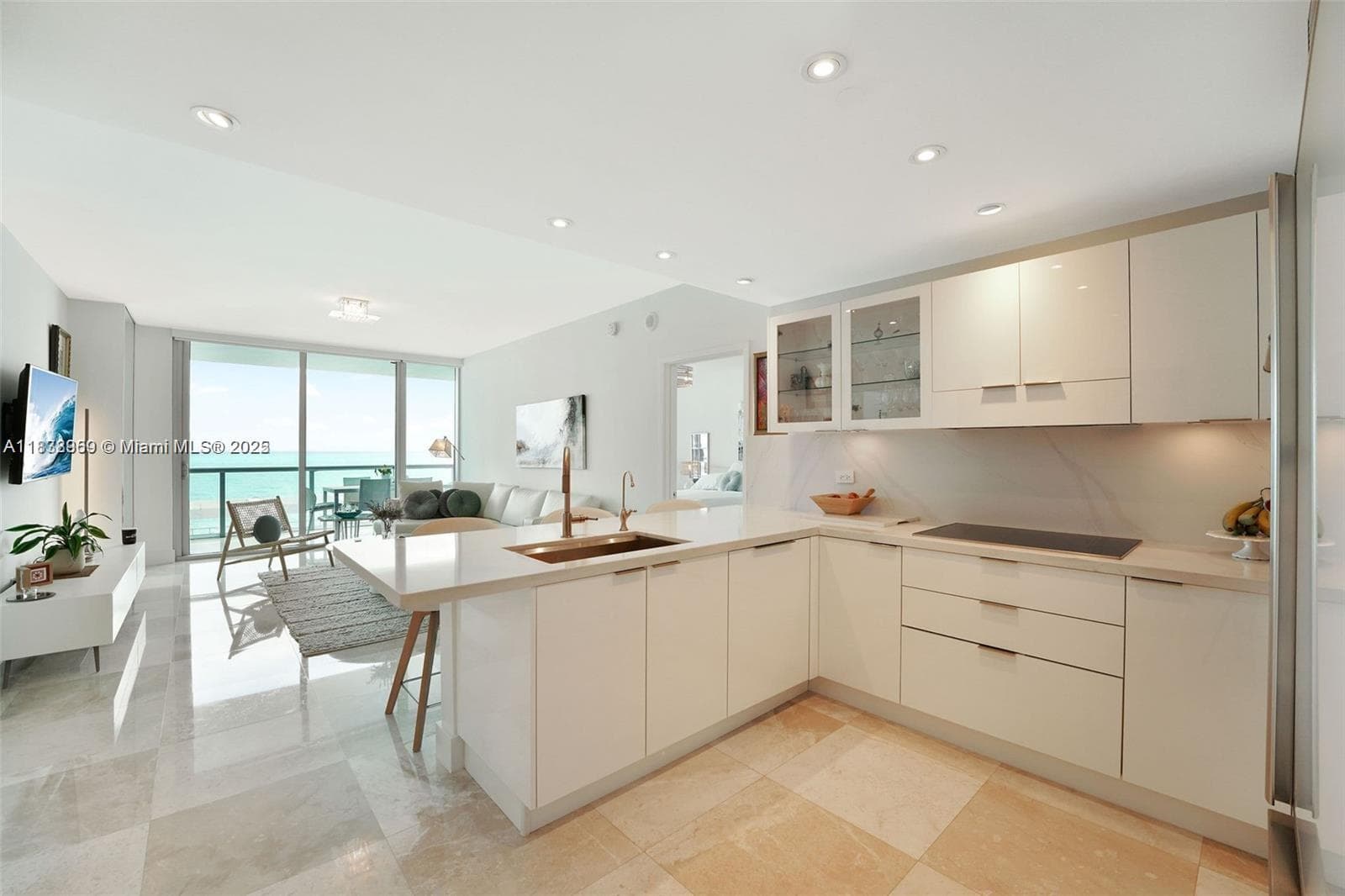 6799 Collins Ave # 804, Miami Beach FL 33141 — 11