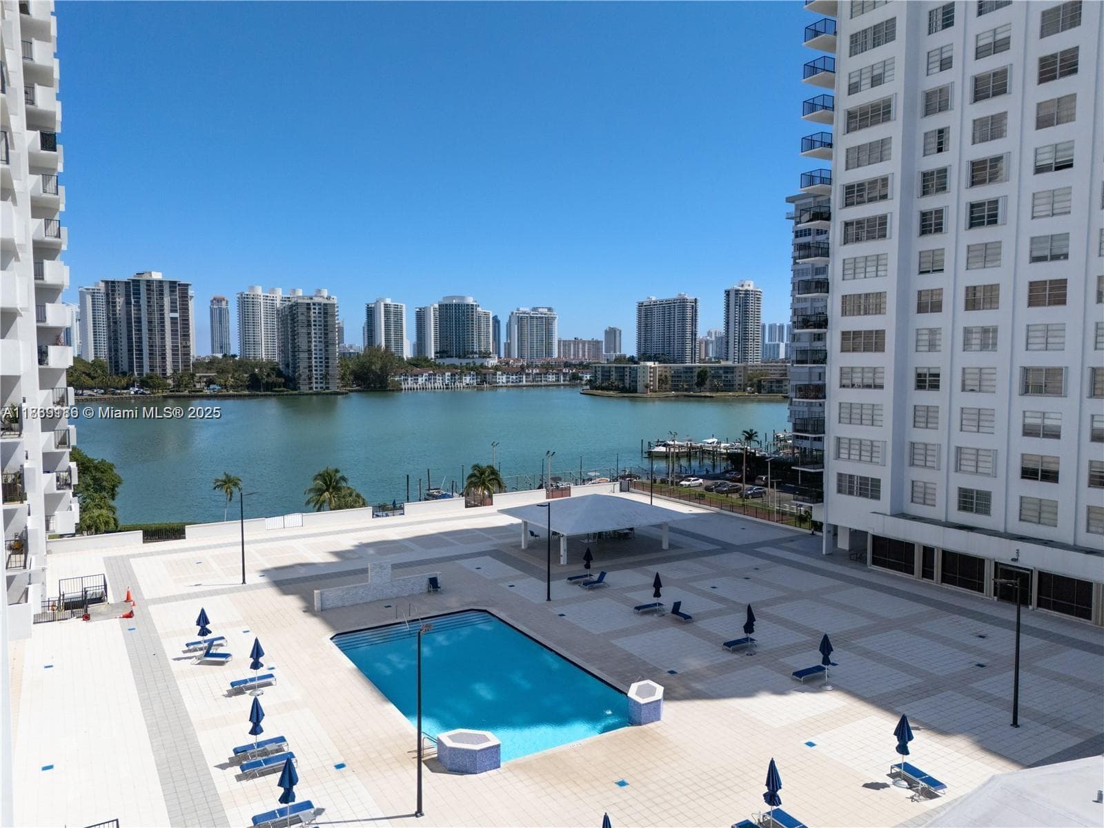 2750 NE 183rd St # 1701, Aventura FL 33160 — 29