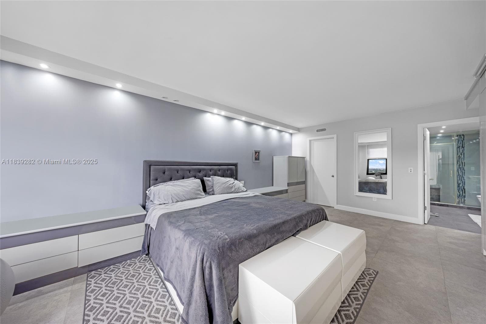 9801 Collins Ave # 16U, Bal Harbour FL 33154 — 23