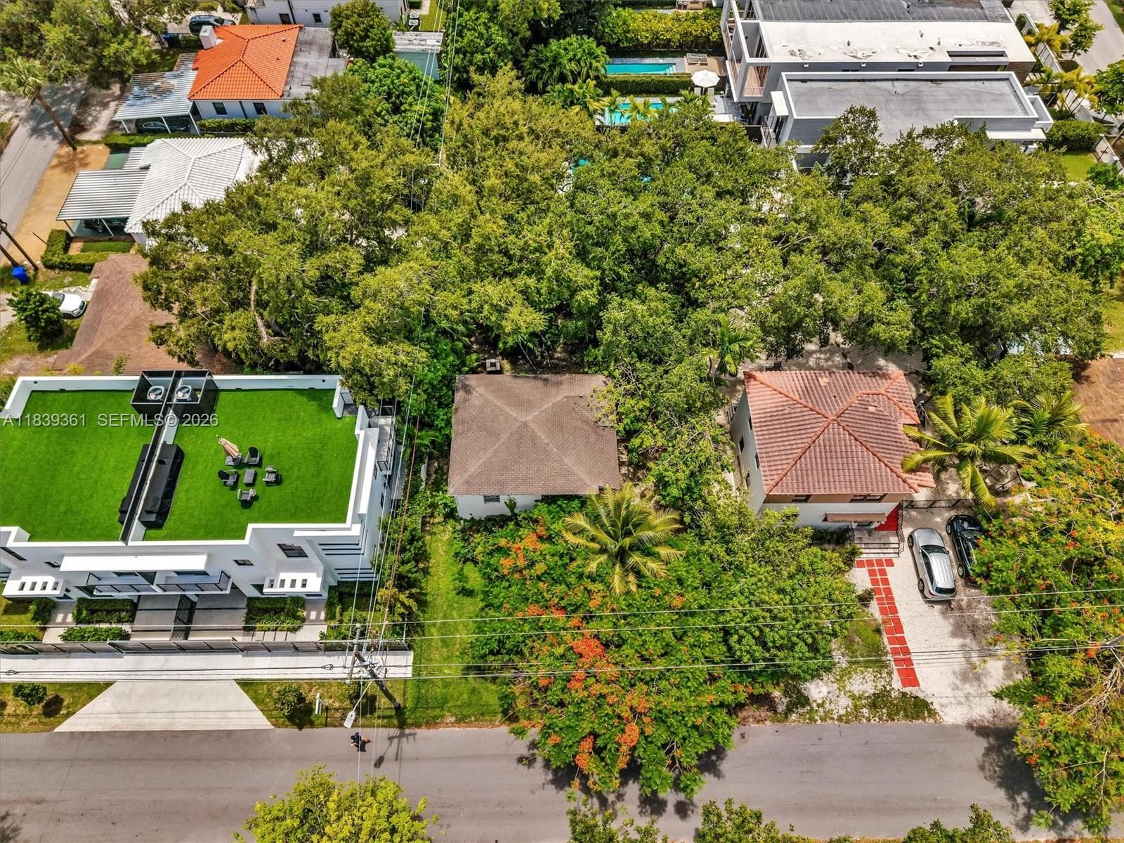 3210 E Elizabeth St, Miami FL 33133 — 2