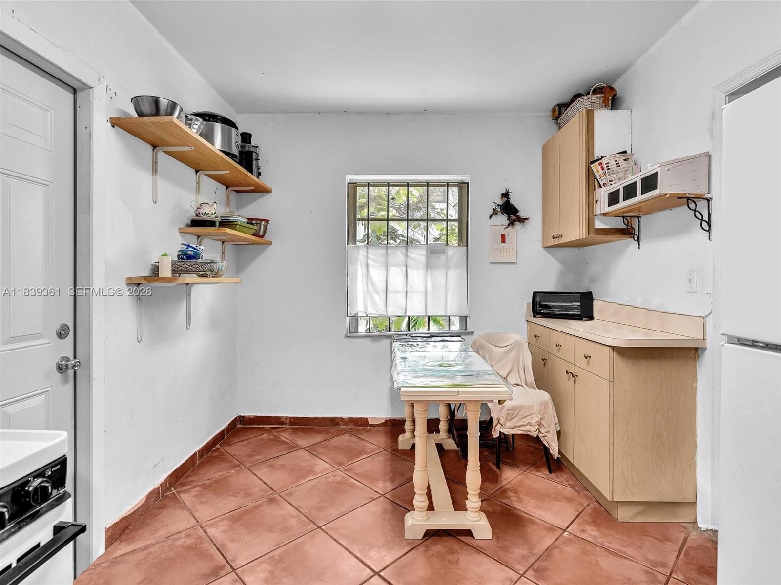 3210 E Elizabeth St, Miami FL 33133 — 52