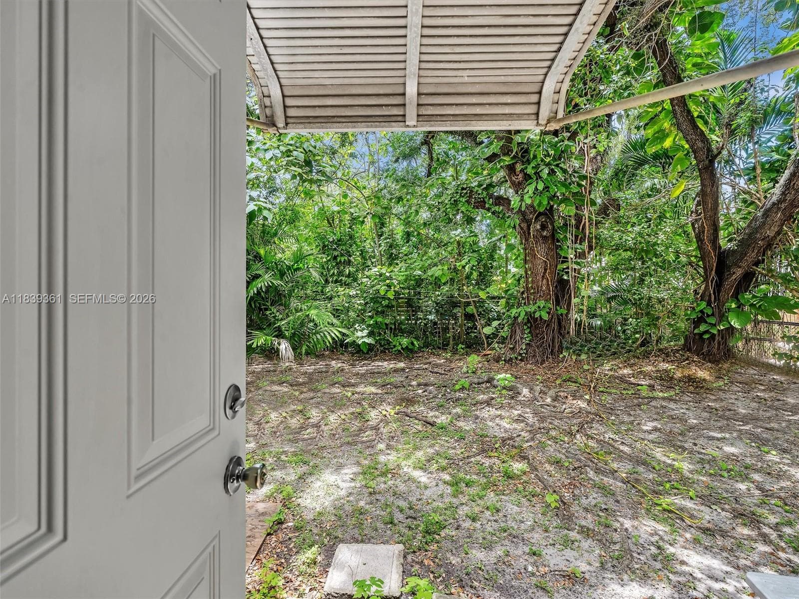 3210 E Elizabeth St, Miami FL 33133 — 53