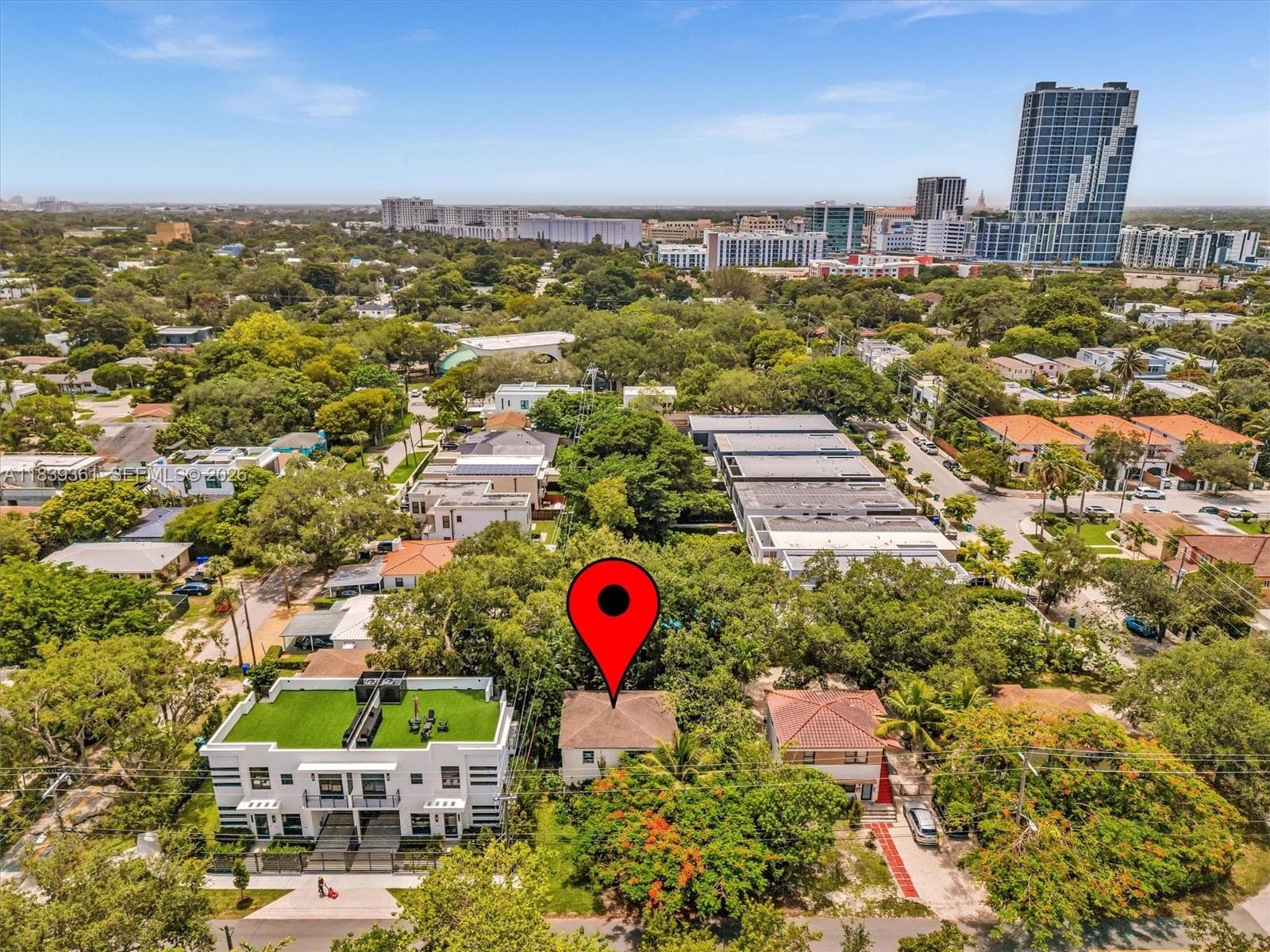 3210 E Elizabeth St, Miami FL 33133 — 1