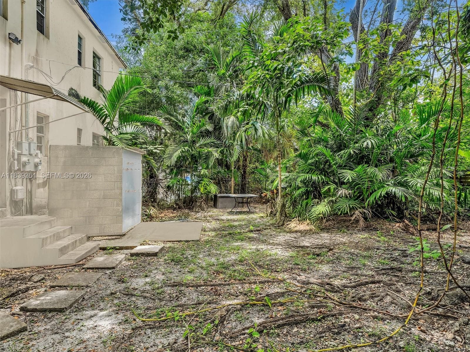3210 E Elizabeth St, Miami FL 33133 — 30