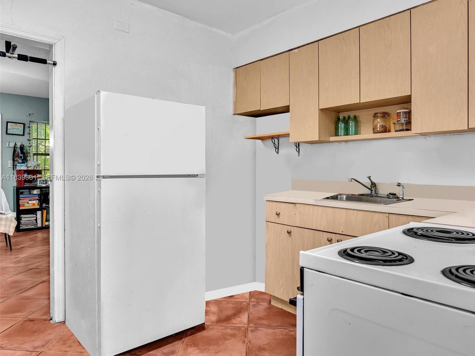 3210 E Elizabeth St, Miami FL 33133 — 55