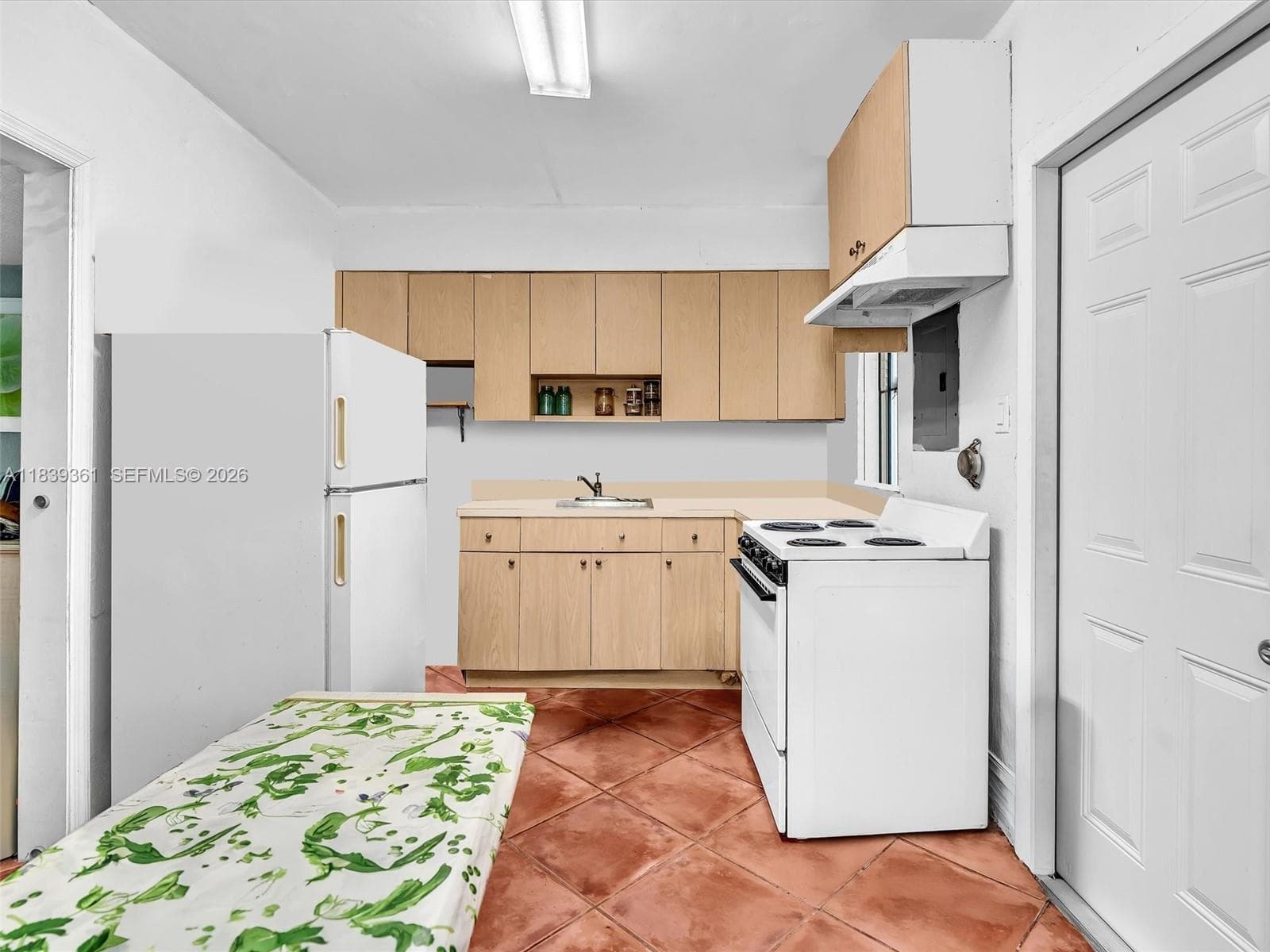 3210 E Elizabeth St, Miami FL 33133 — 50