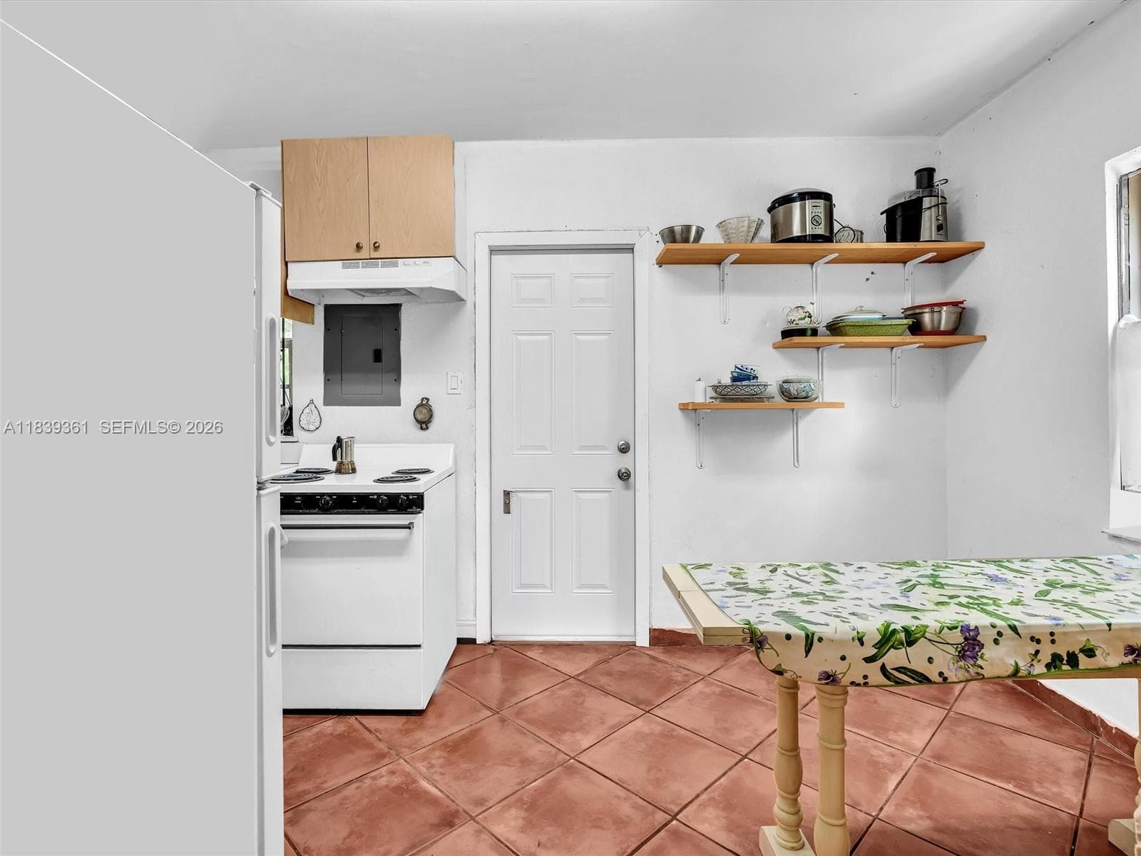 3210 E Elizabeth St, Miami FL 33133 — 48